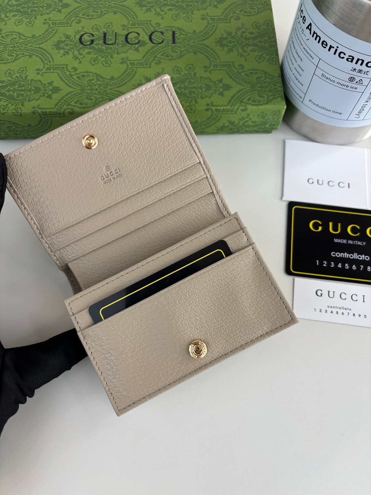 Gucci Wallet 621887
