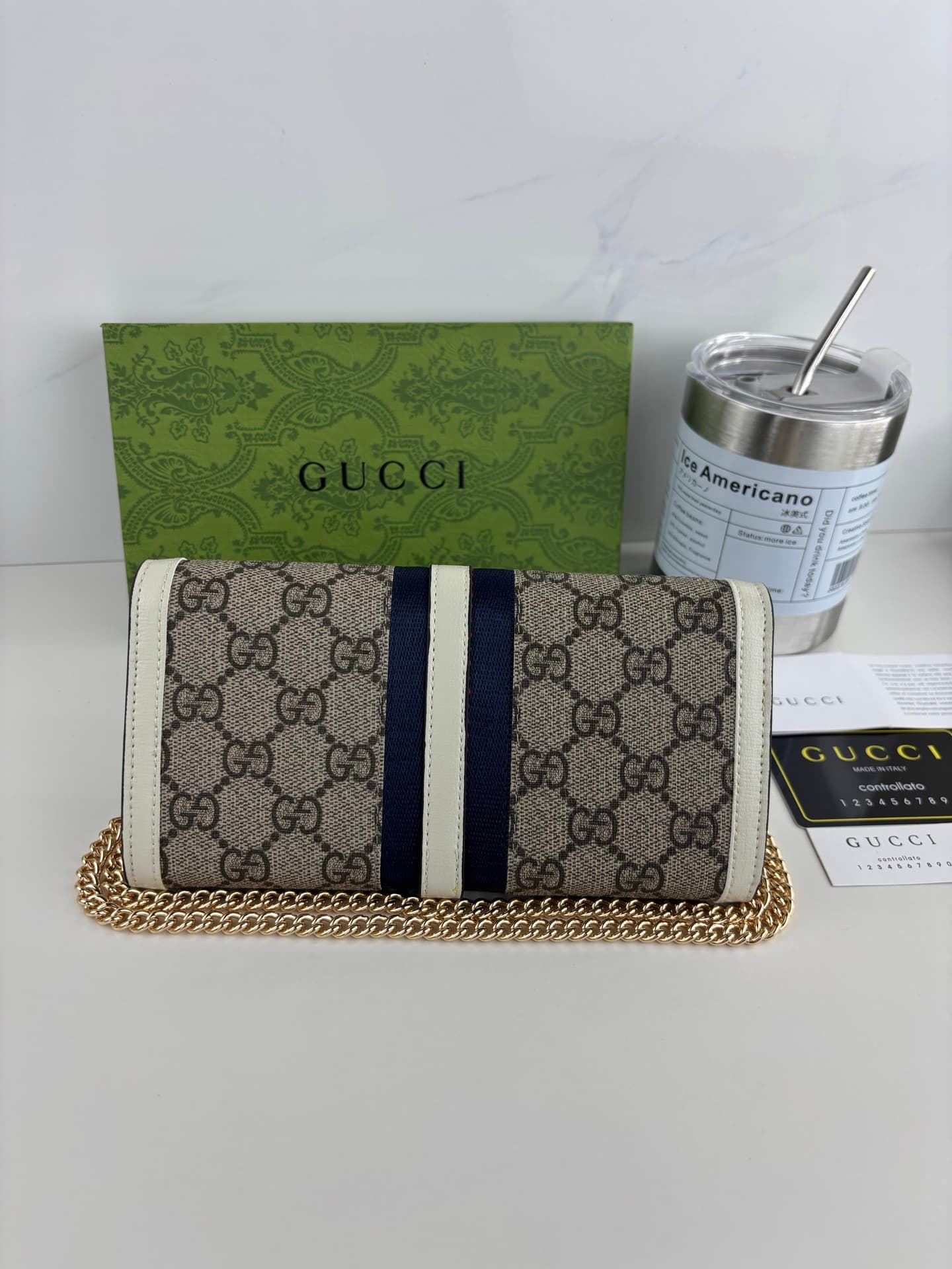 Gucci White Wallet 652681