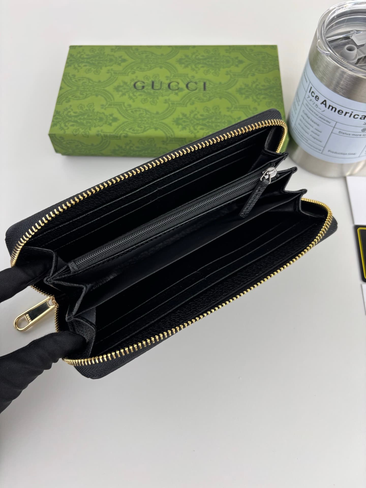 Gucci Black Wallet 700484