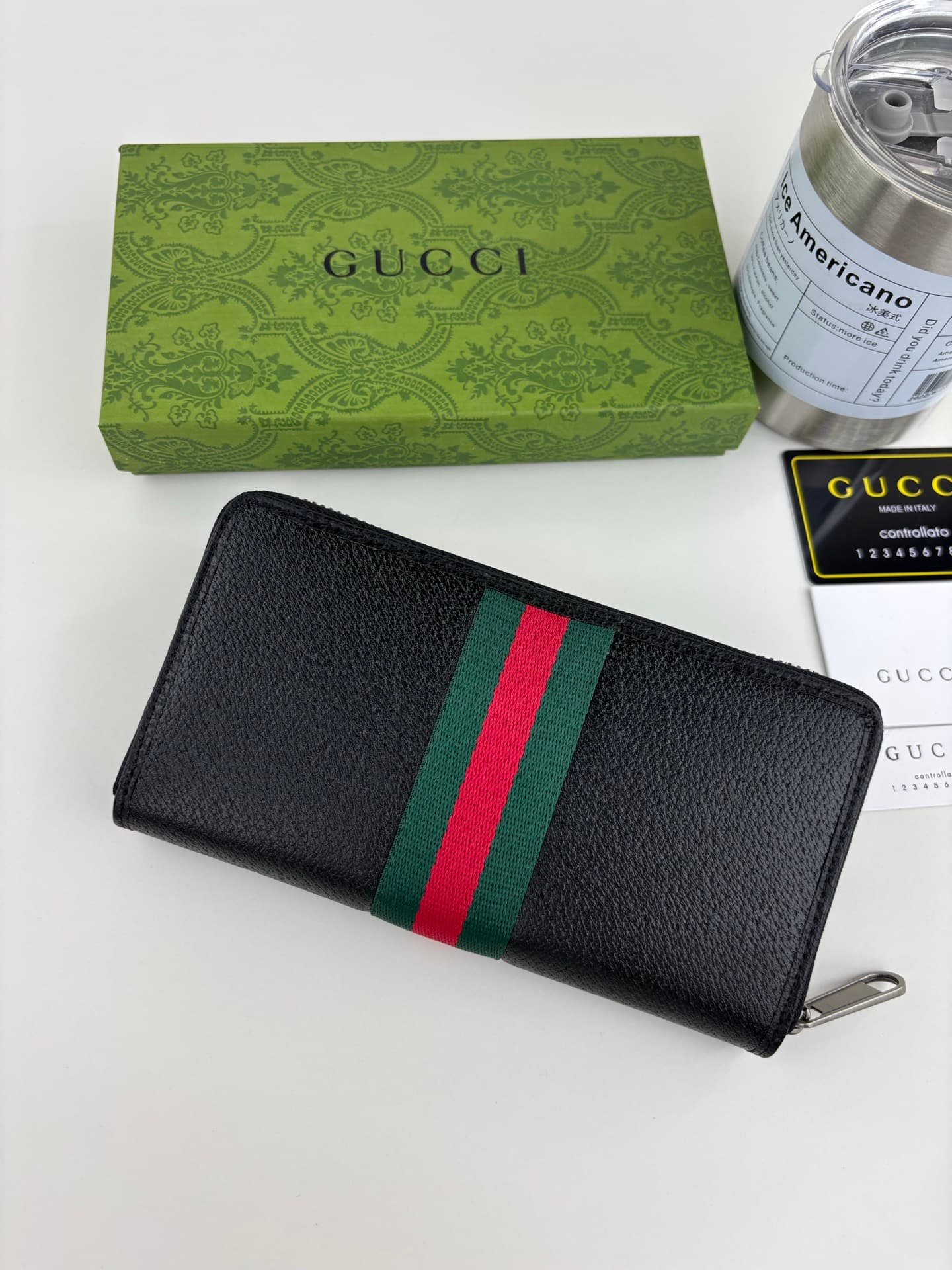 Gucci Black Wallet 834694