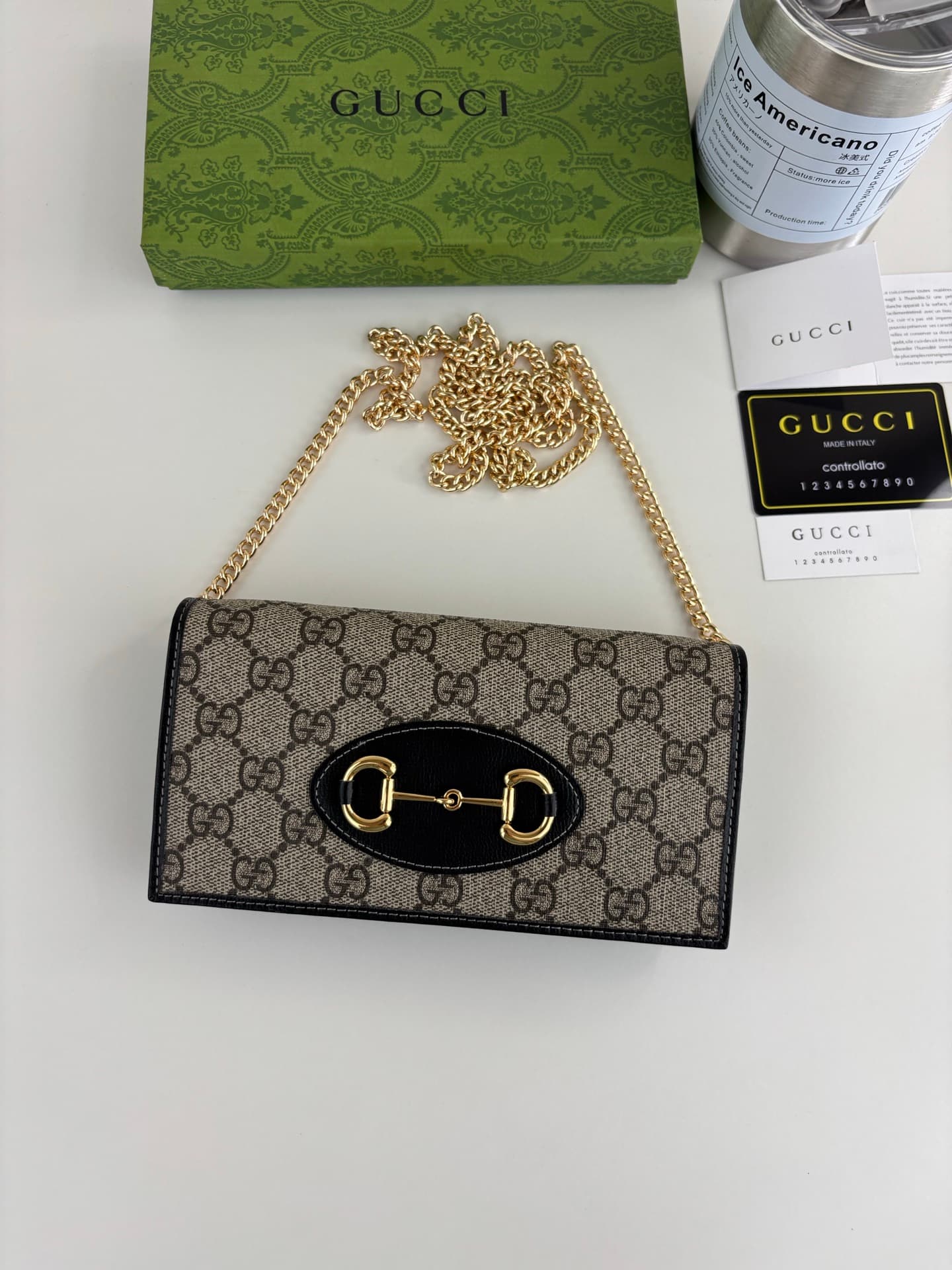 Gucci Black Wallet 621892