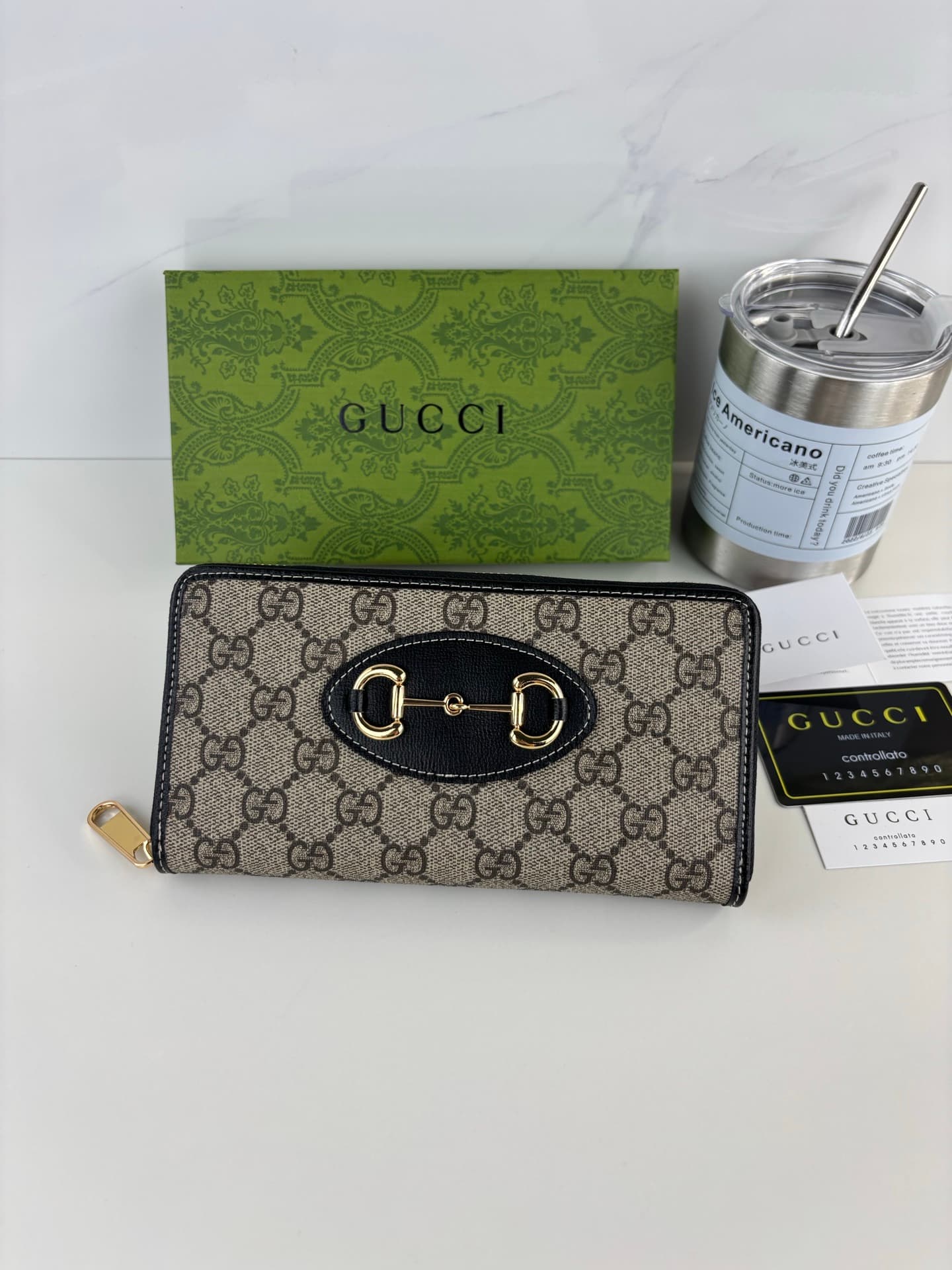 Gucci Black Wallet 621889