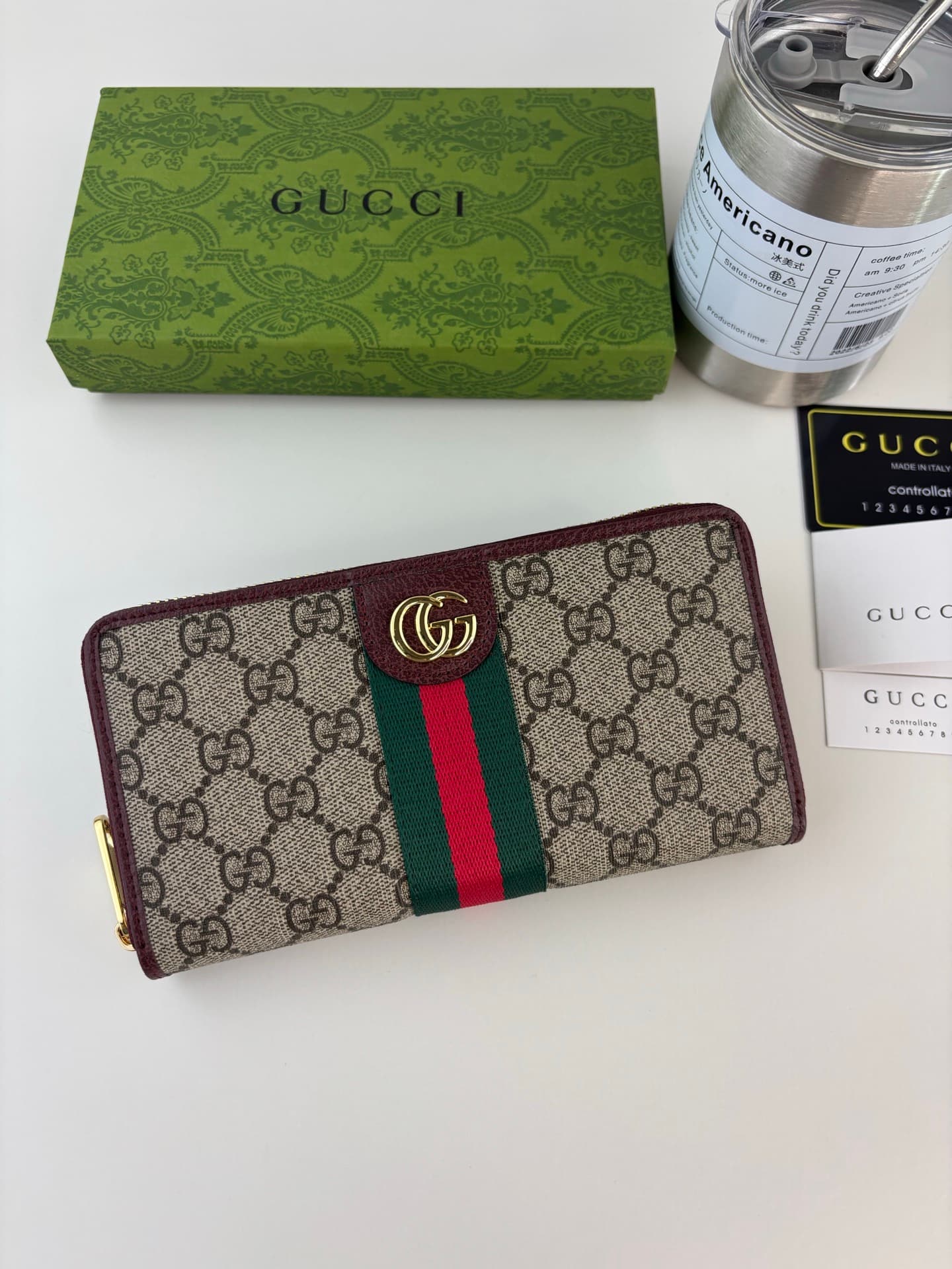 Gucci Green Wallet 838484