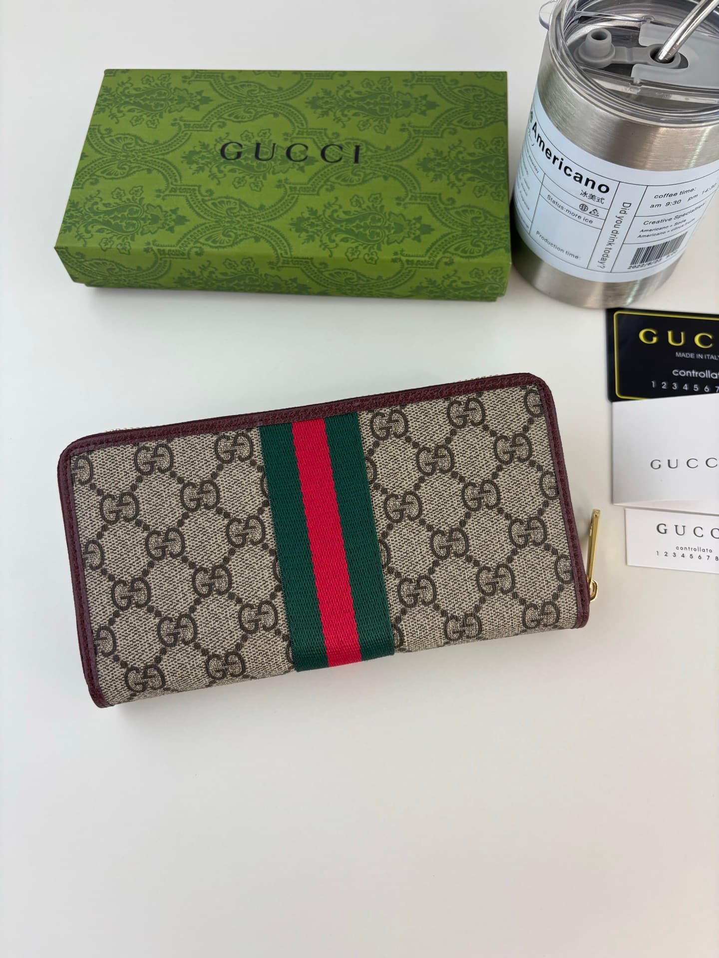 Gucci Green Wallet 838484