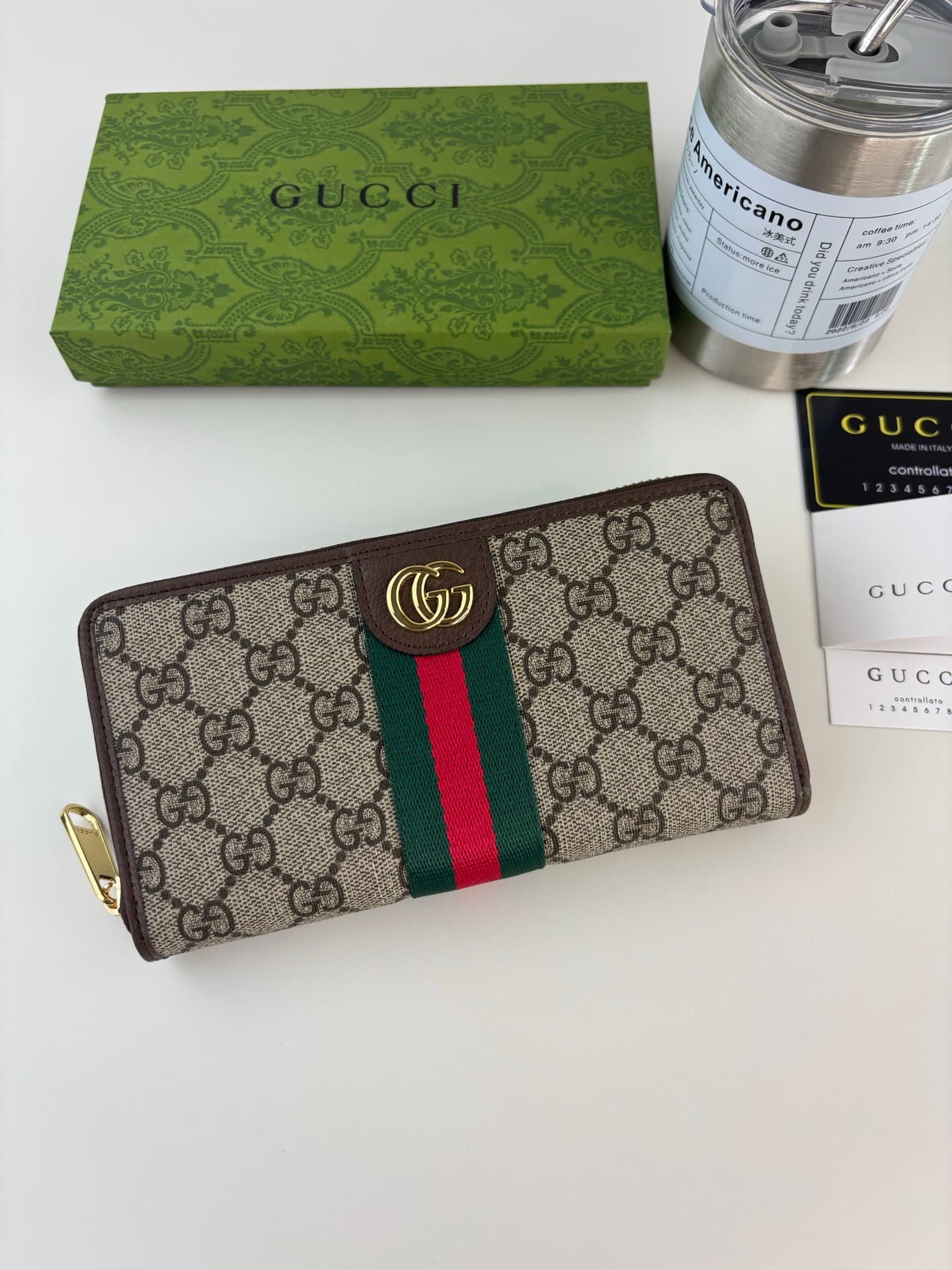 Gucci Green Wallet 838484
