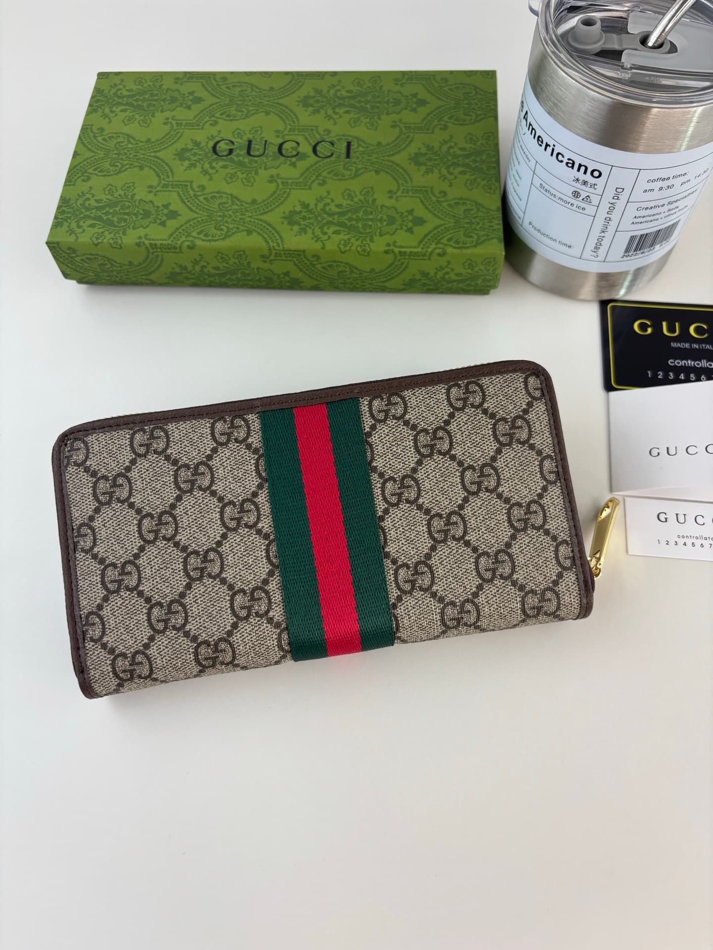 Gucci Green Wallet 838484