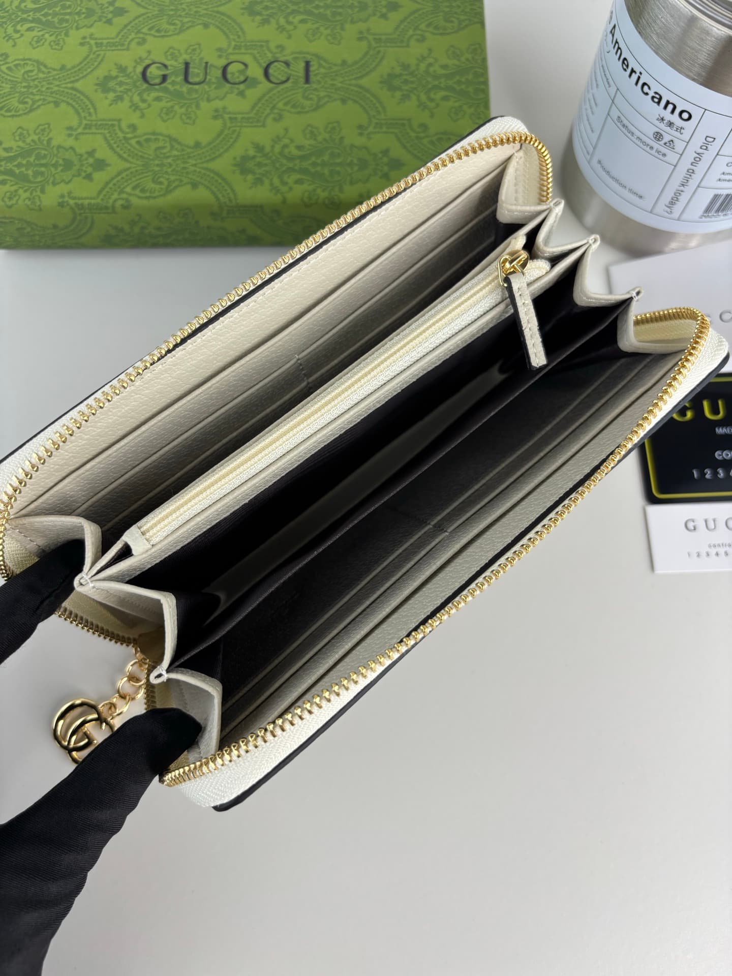 Gucci White Product 523154