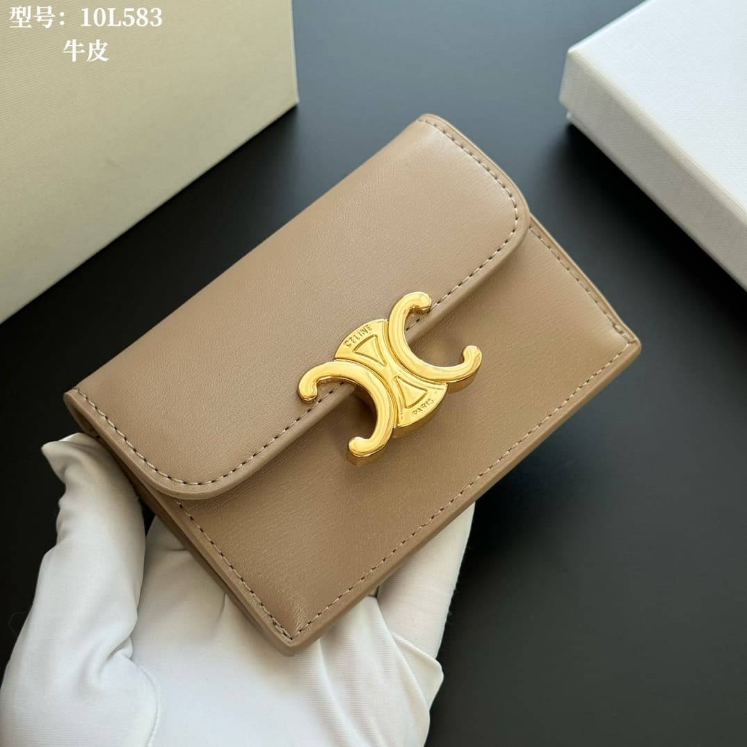 Celine Wallet 10L583
