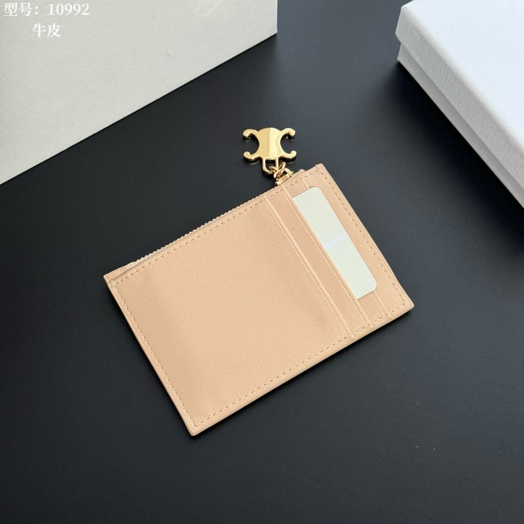 Celine Cream Wallet M083