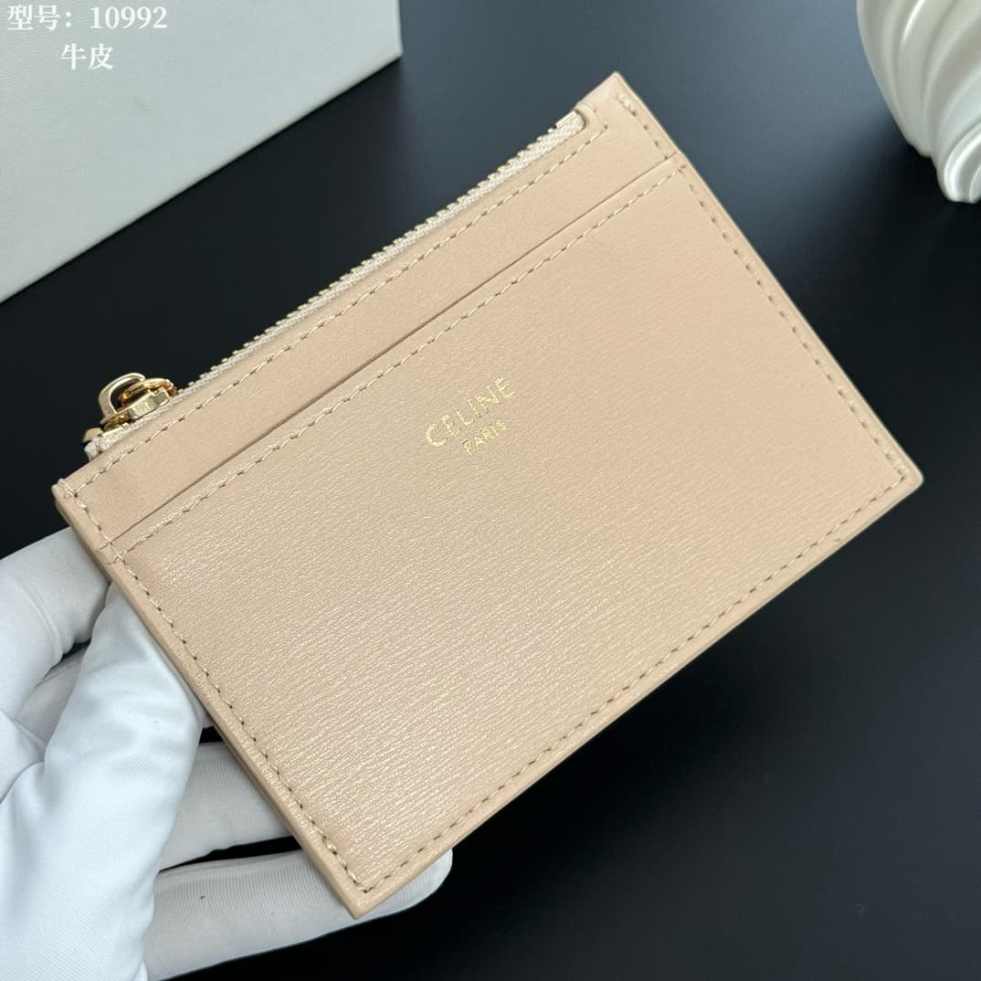 Celine Cream Wallet M083