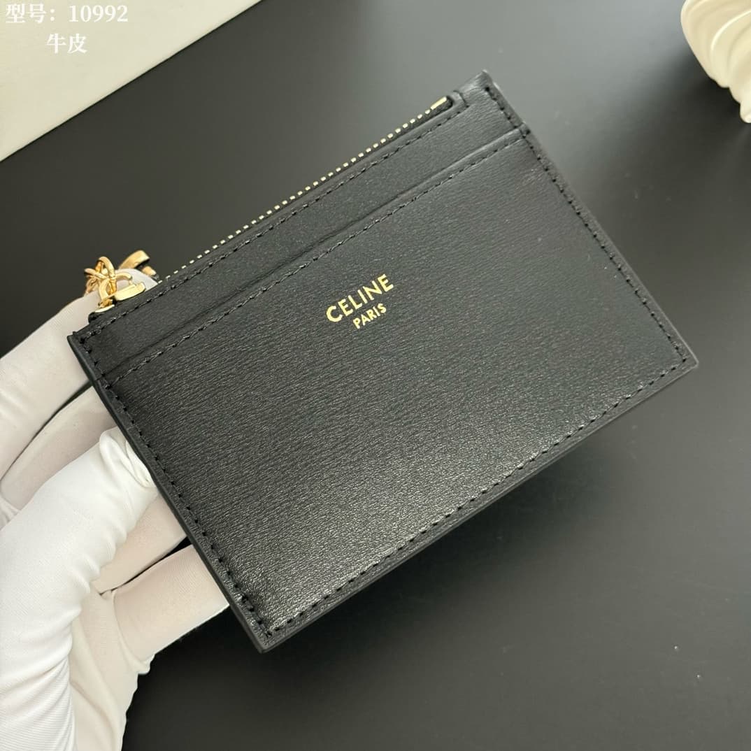 Celine Cream Wallet M083