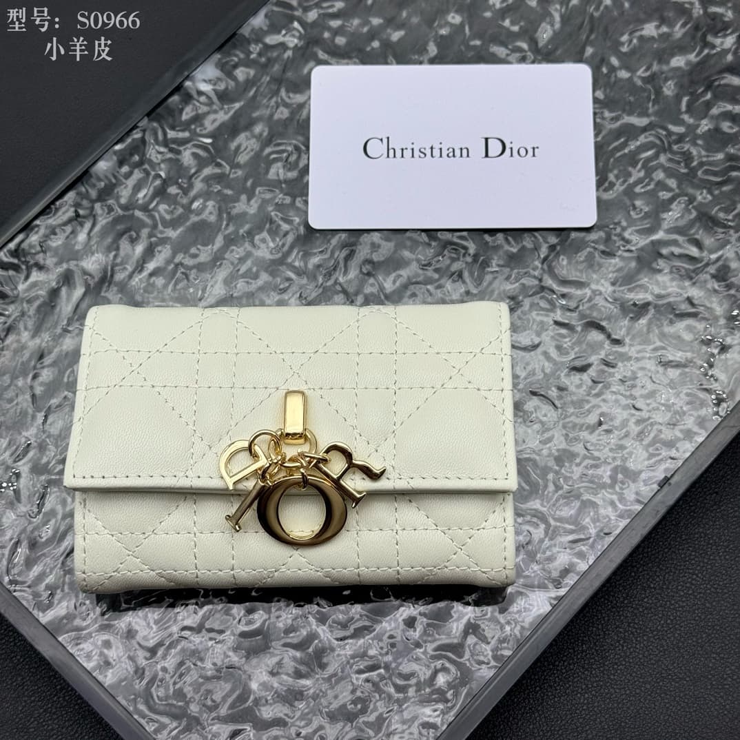 Dior White Wallet S0966