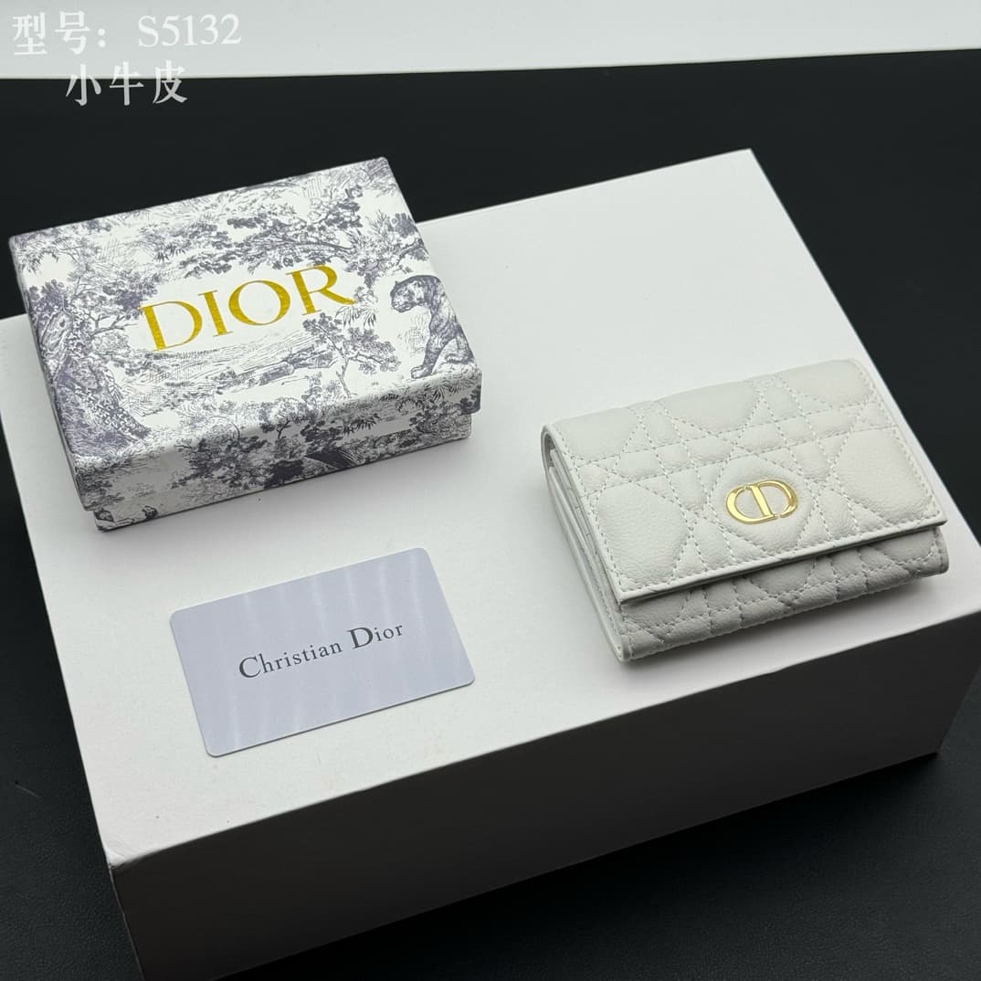 Dior White Wallet S5132UWHC