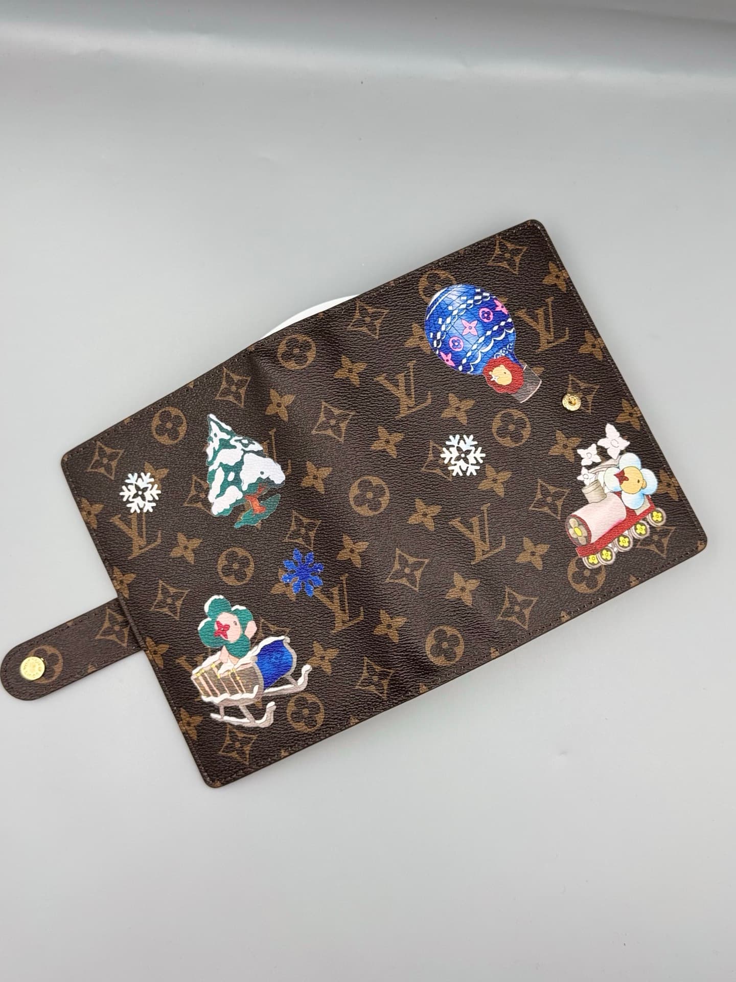 Louis Vuitton Pink Product Gl1466