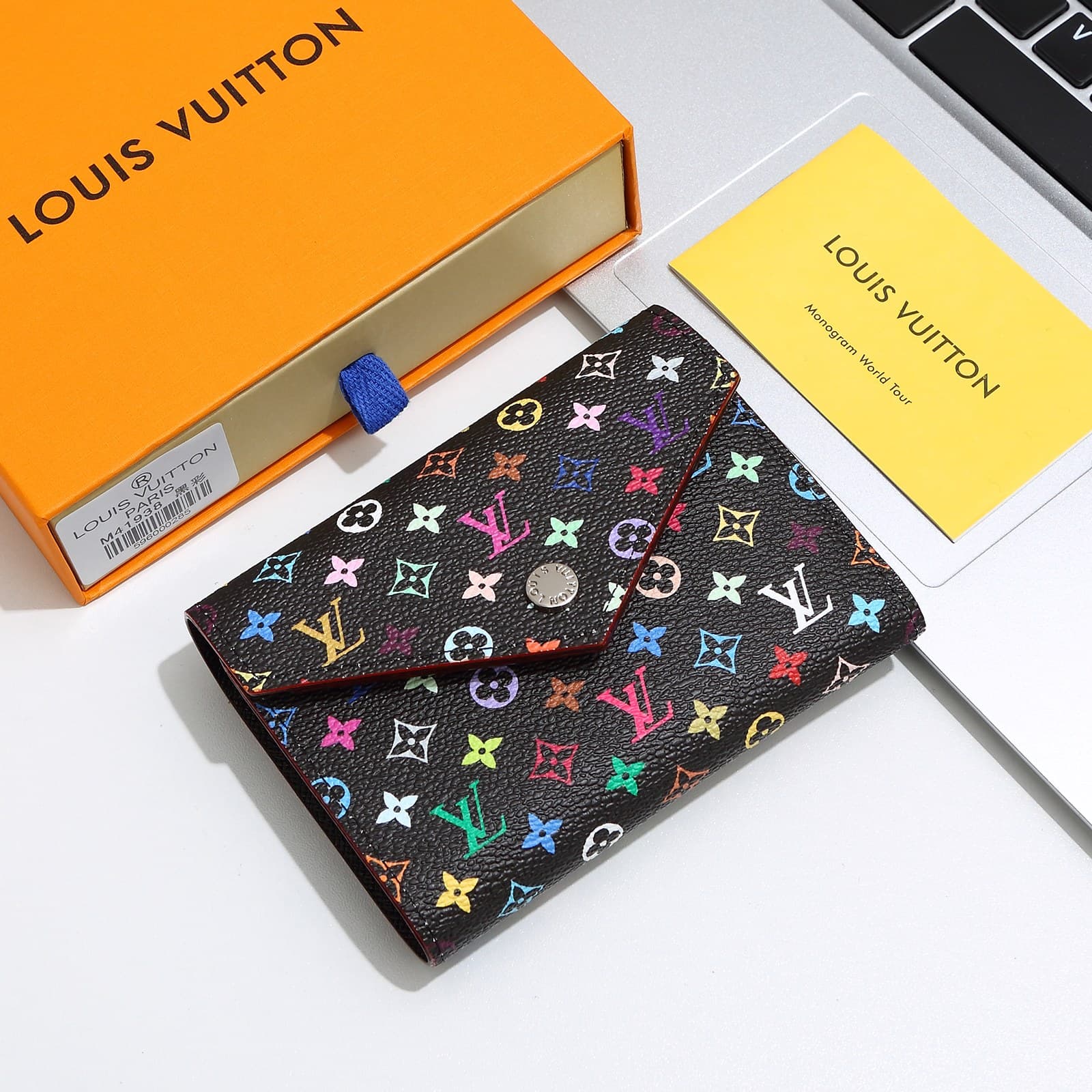 Louis Vuitton Black Product M41938