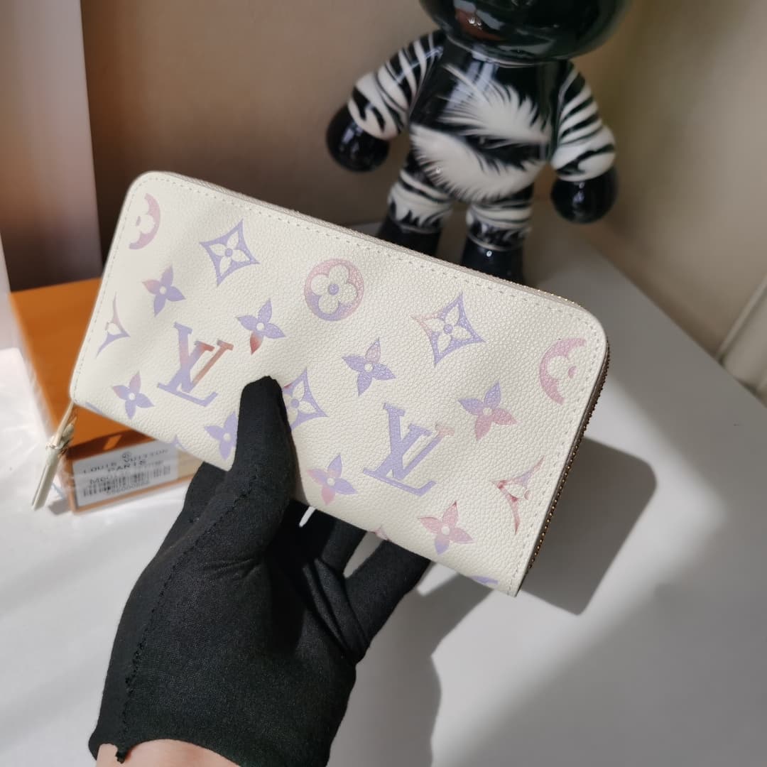Louis Vuitton Bag M25594