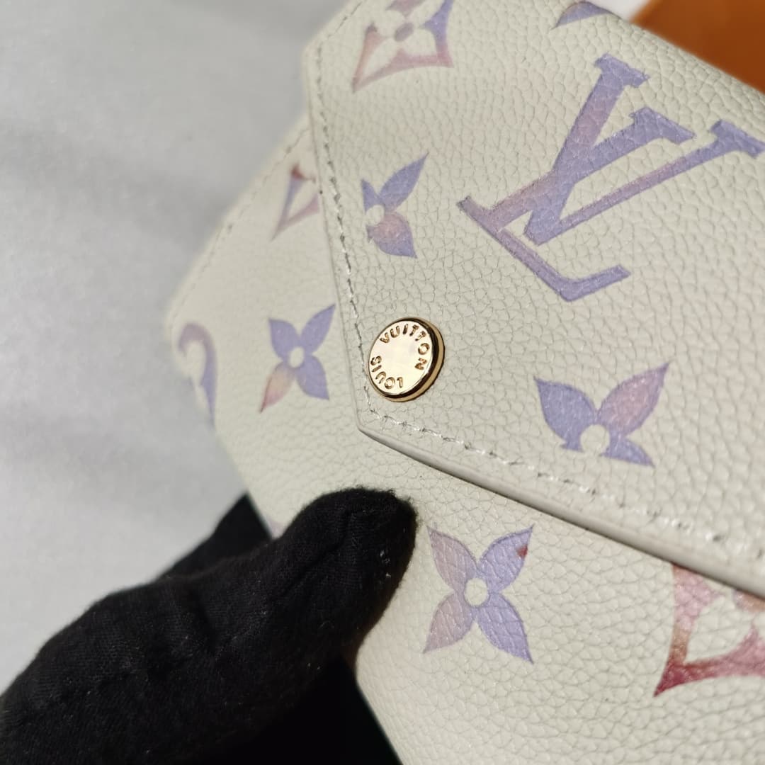 Louis Vuitton Bag M25649