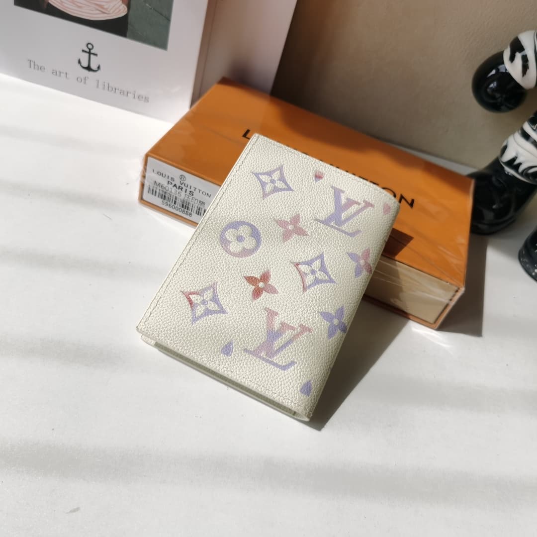 Louis Vuitton Product M25917