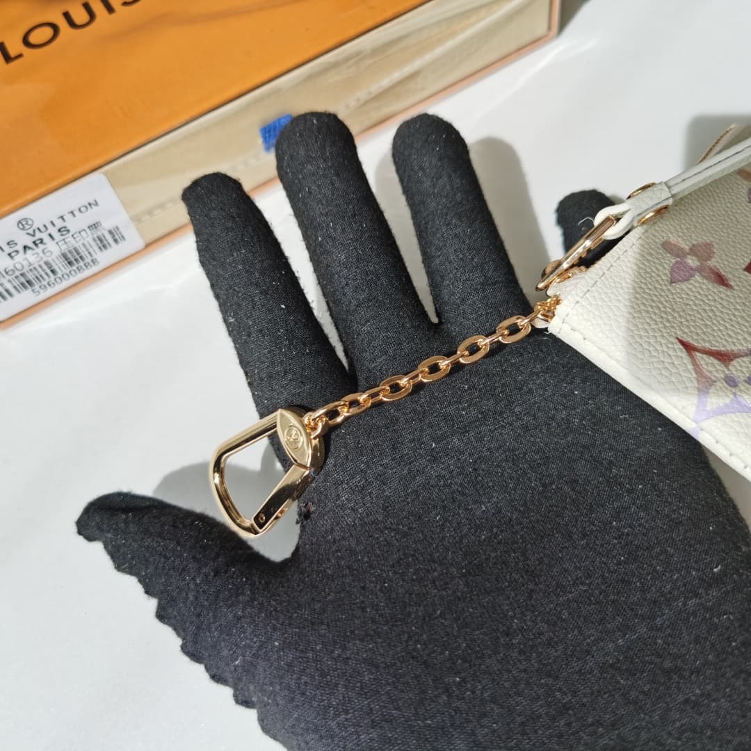Louis Vuitton Bag 62650