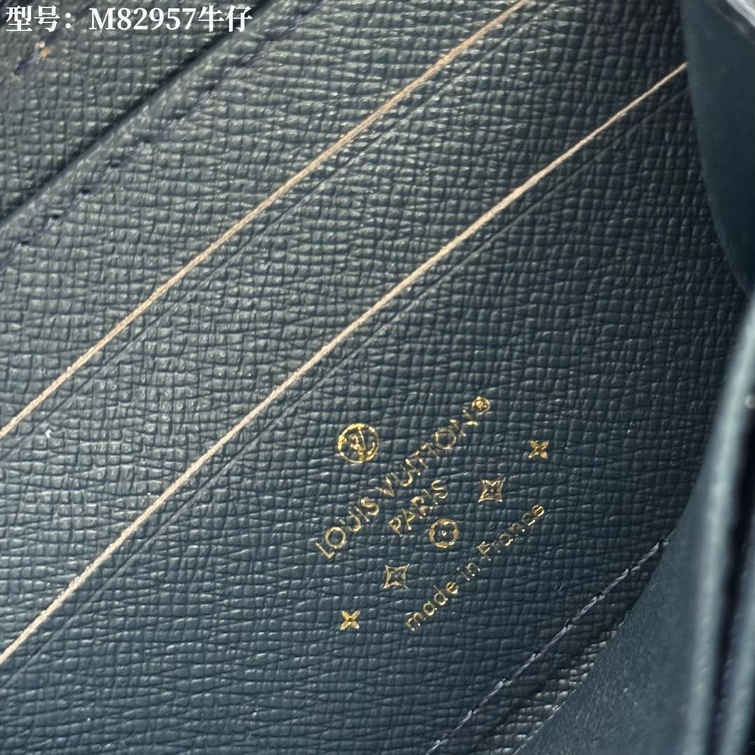 Louis Vuitton Blue Wallet M82957