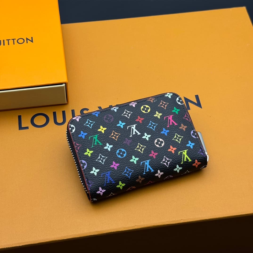 Louis Vuitton Black Wallet M13409