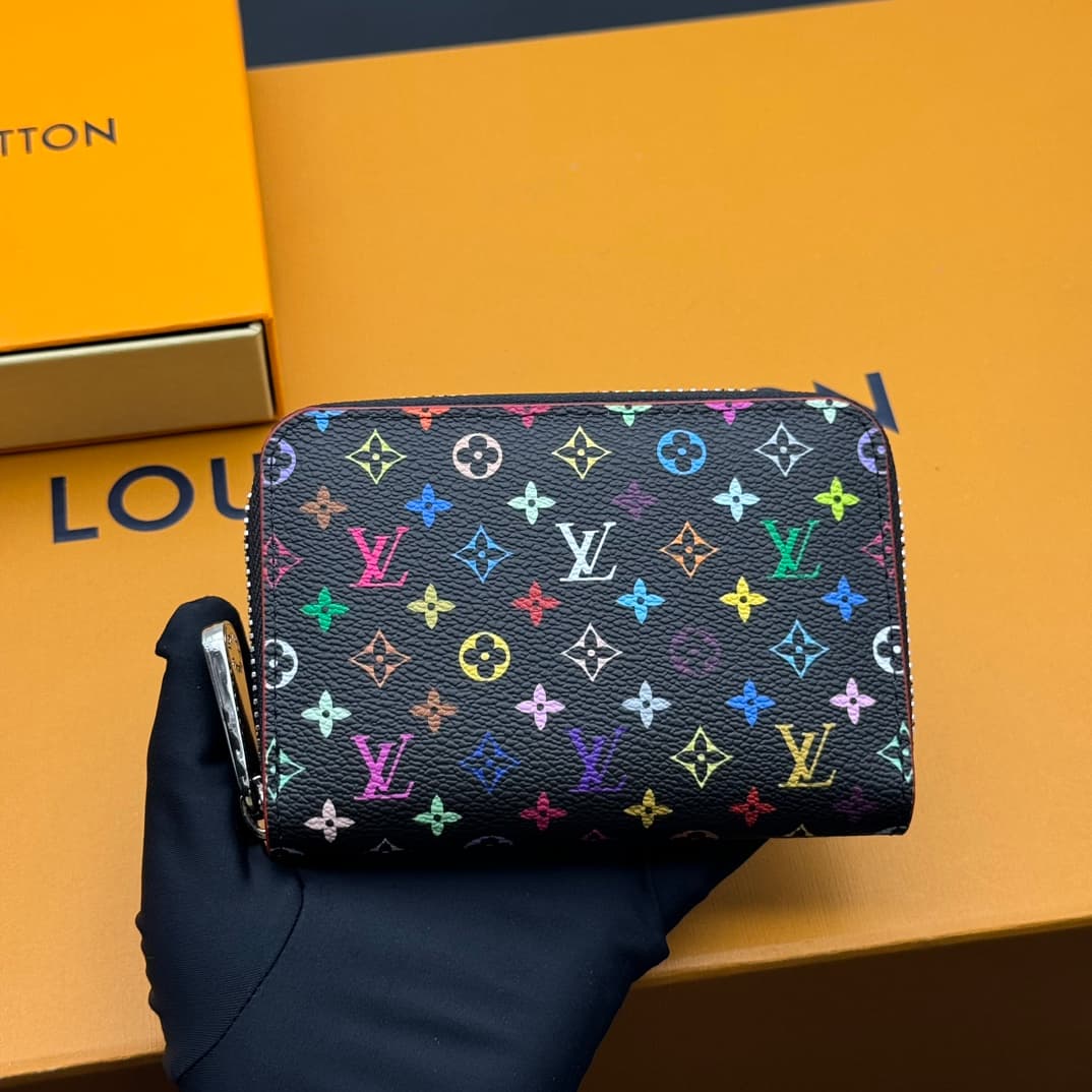 Louis Vuitton Black Wallet M13409