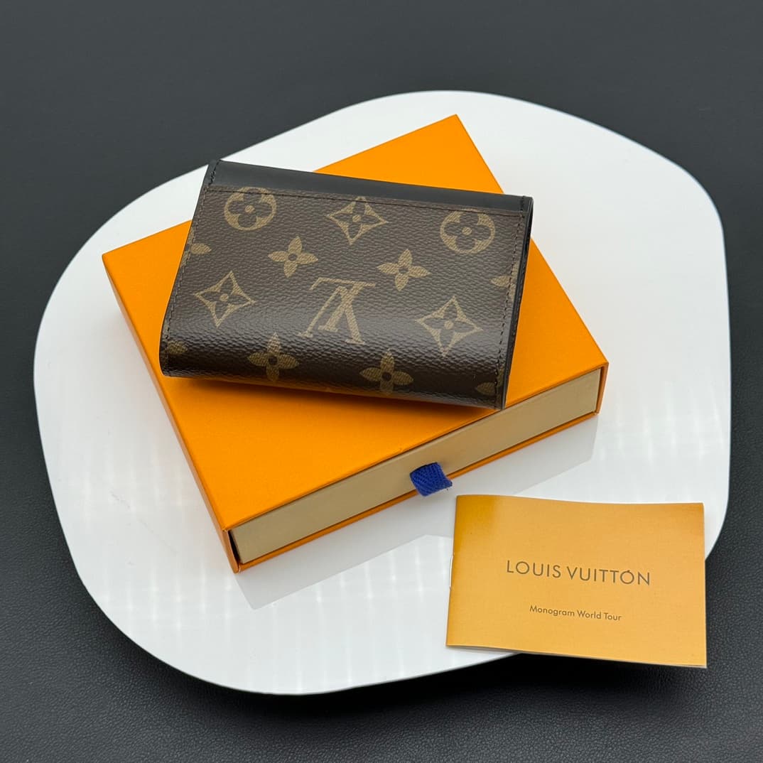 Louis Vuitton Pink Wallet M60168