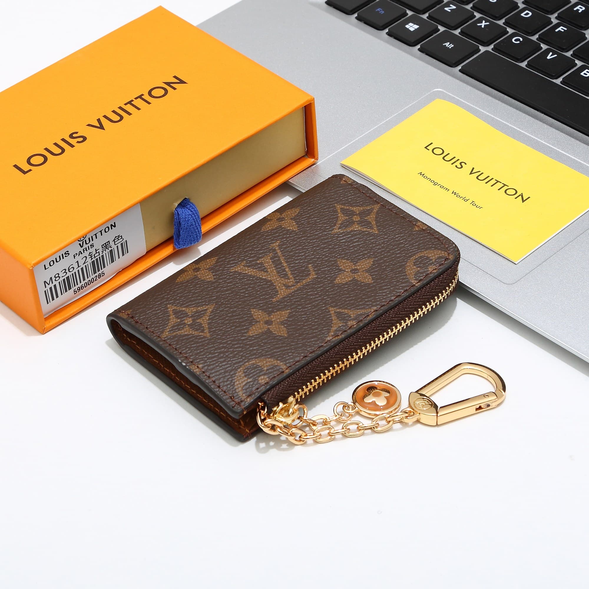 Louis Vuitton Black Product