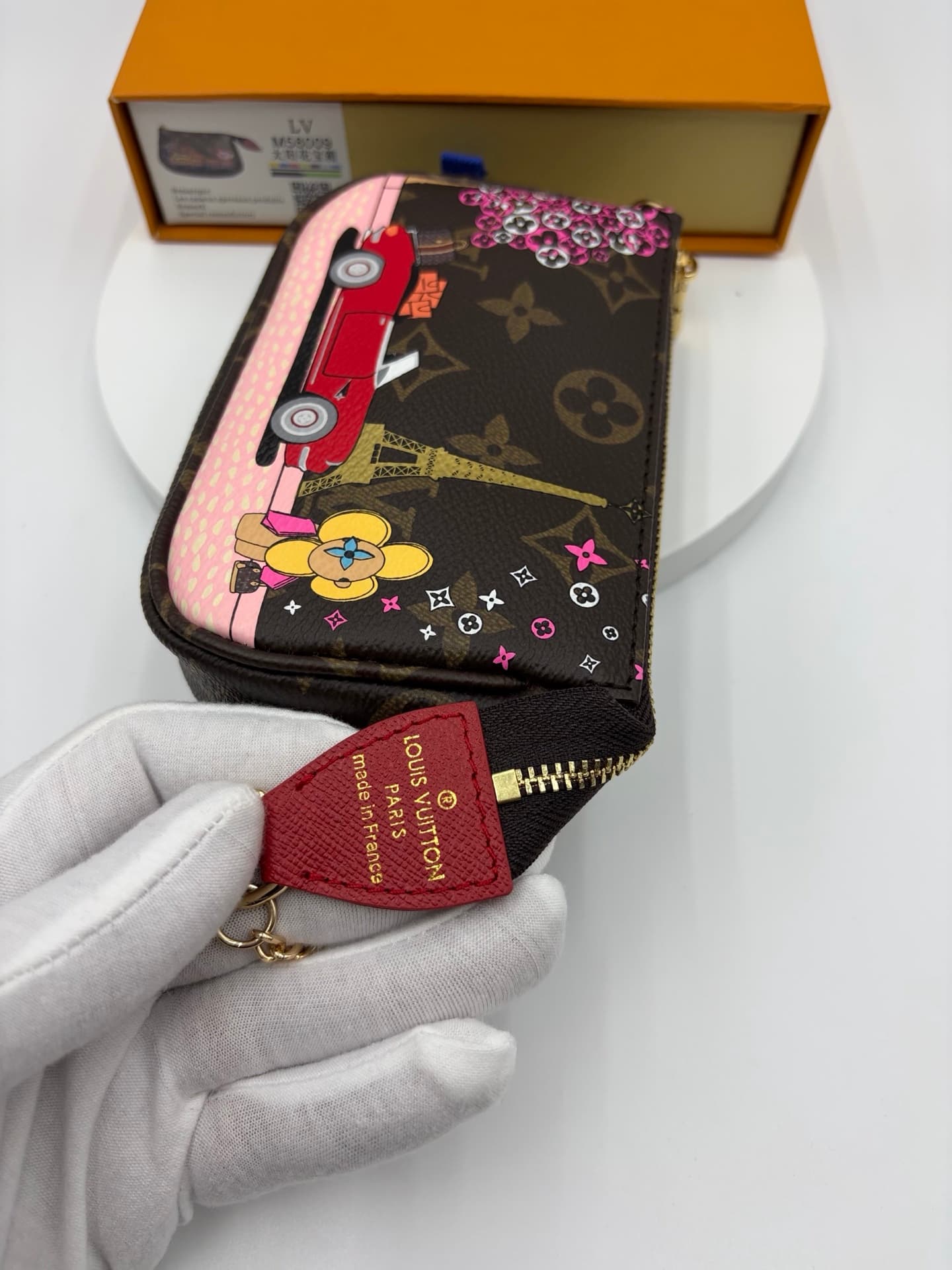 Louis Vuitton Mini Pouch M80501