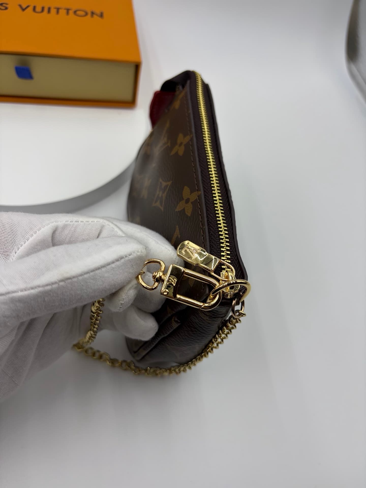 Louis Vuitton Mini Pouch M80501