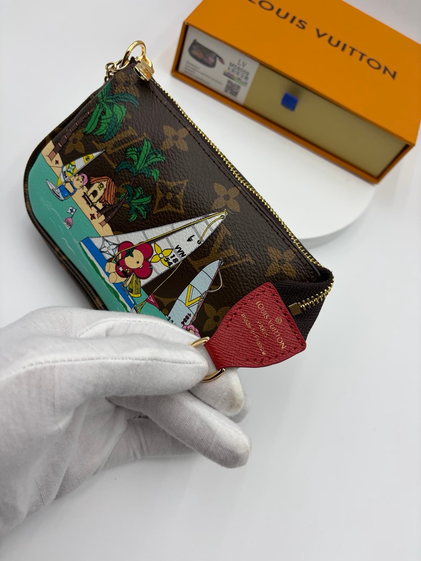 Louis Vuitton Mini Pouch M80501