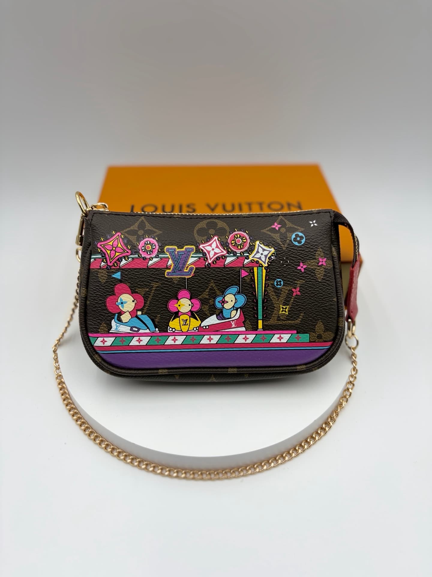 Louis Vuitton Mini Pouch M80501