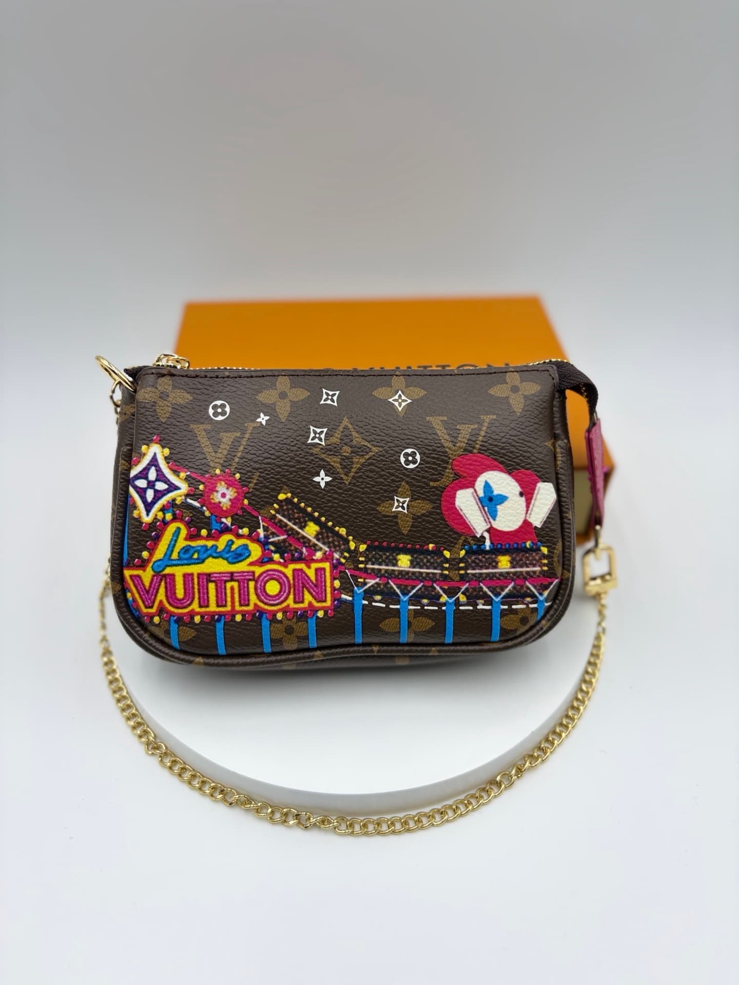 Louis Vuitton Mini Pouch M80501
