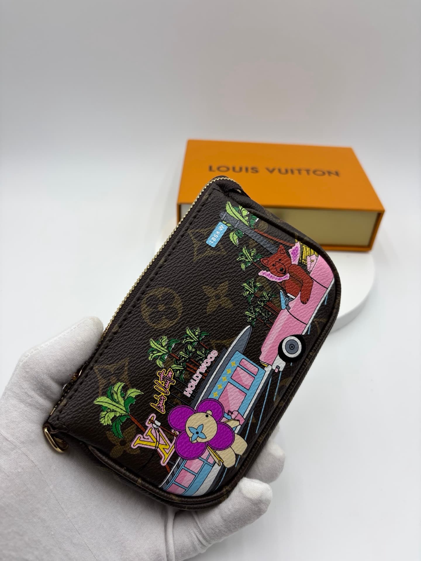 Louis Vuitton Mini Pouch M80501