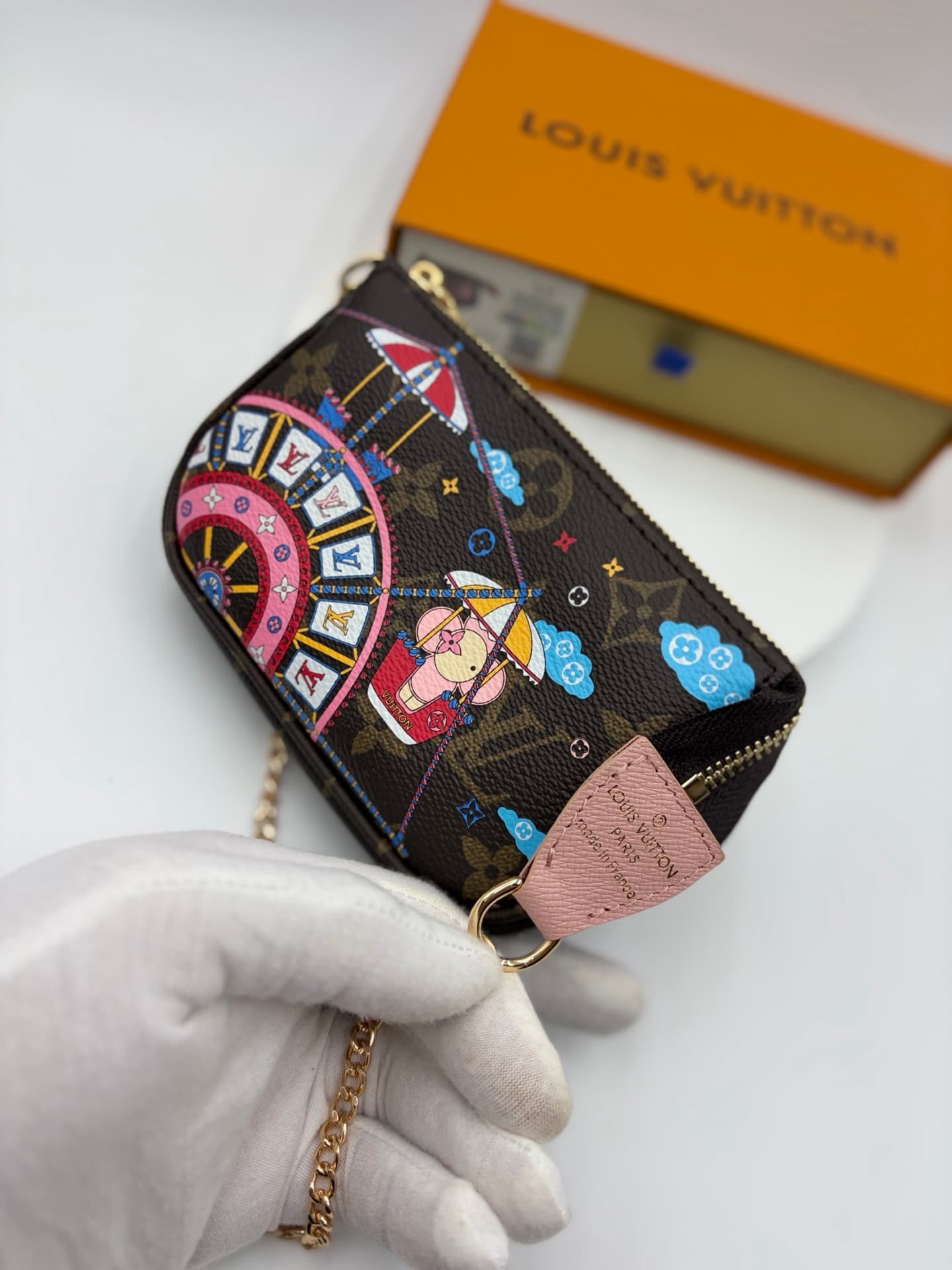 Louis Vuitton Mini Pouch M80501