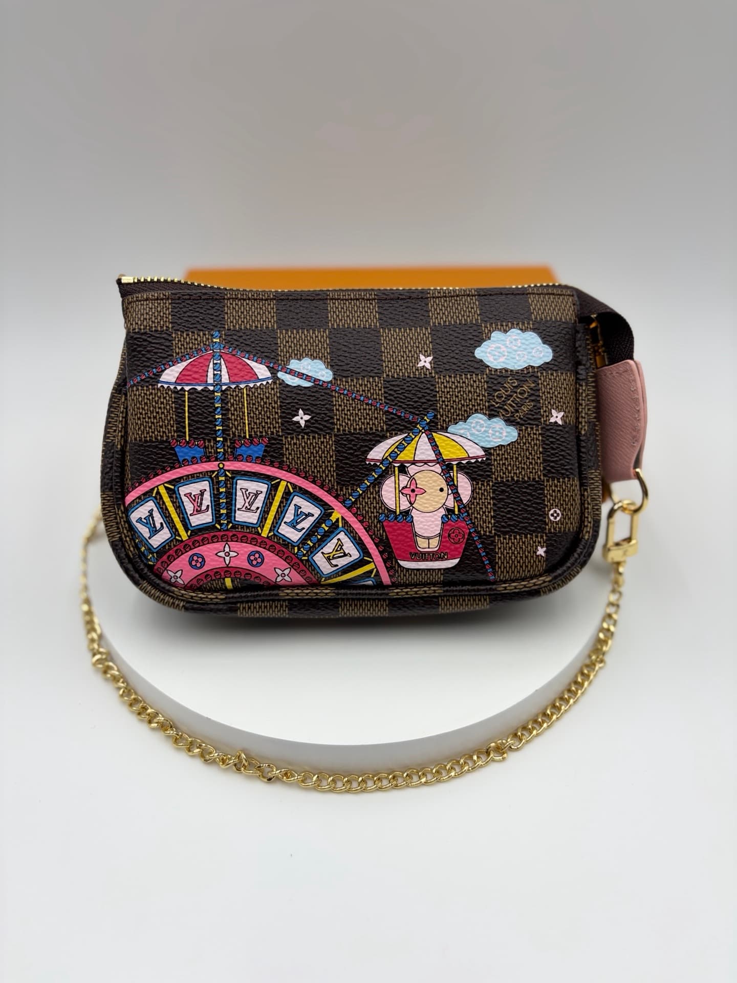 Louis Vuitton Mini Pouch M80501