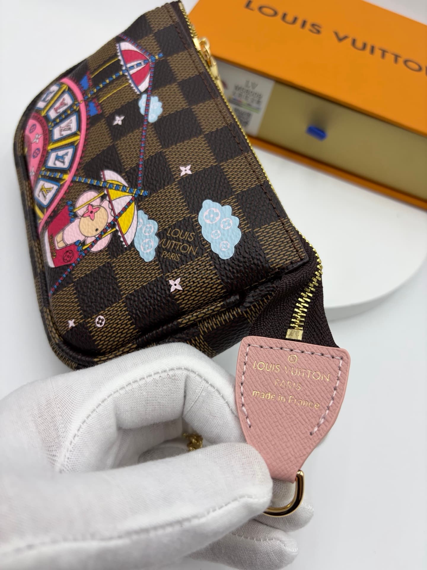 Louis Vuitton Mini Pouch M80501