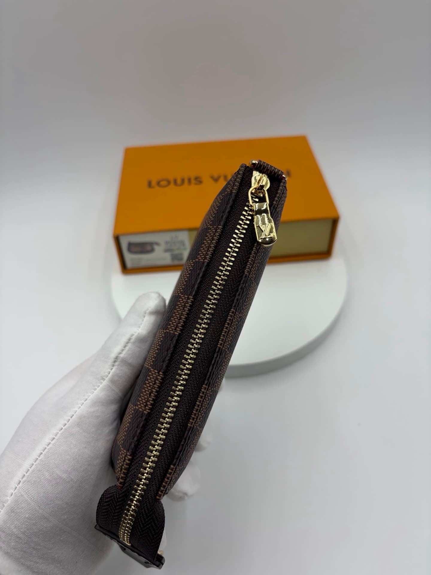 Louis Vuitton Mini Pouch M80501