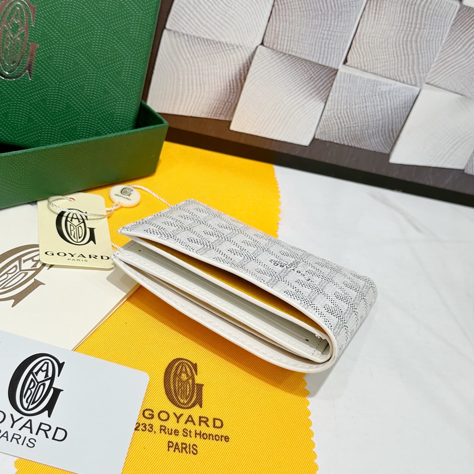 Goyard White Wallet 98126