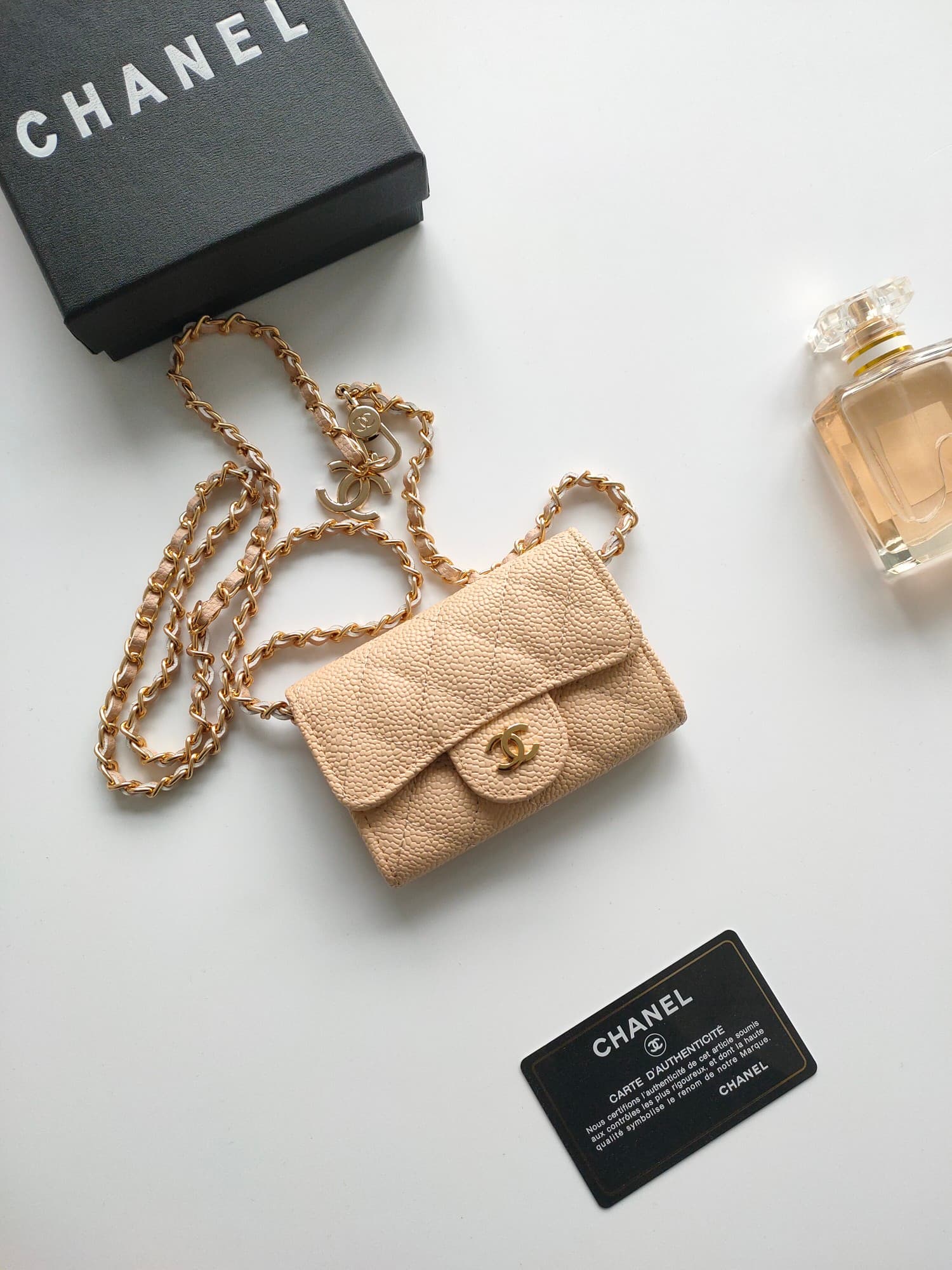 Chanel Wallet A8937