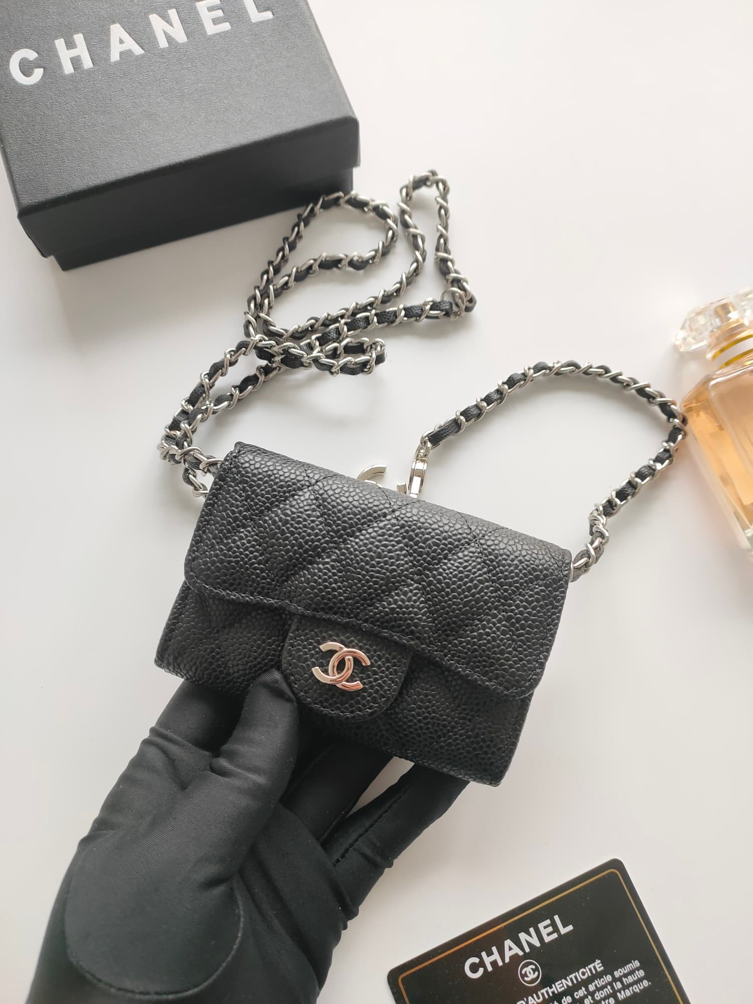 Chanel Wallet A8937