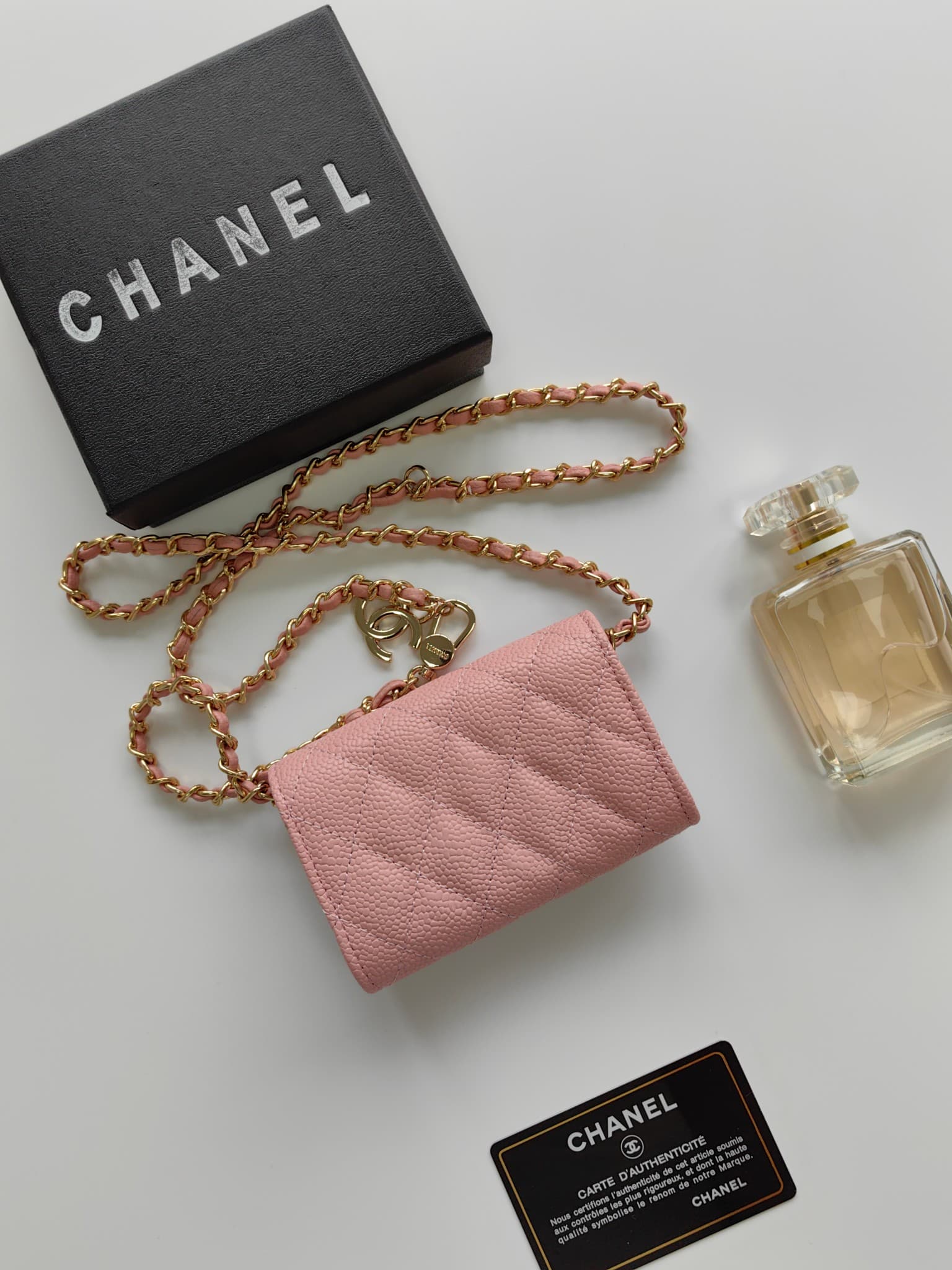 Chanel Wallet A8937