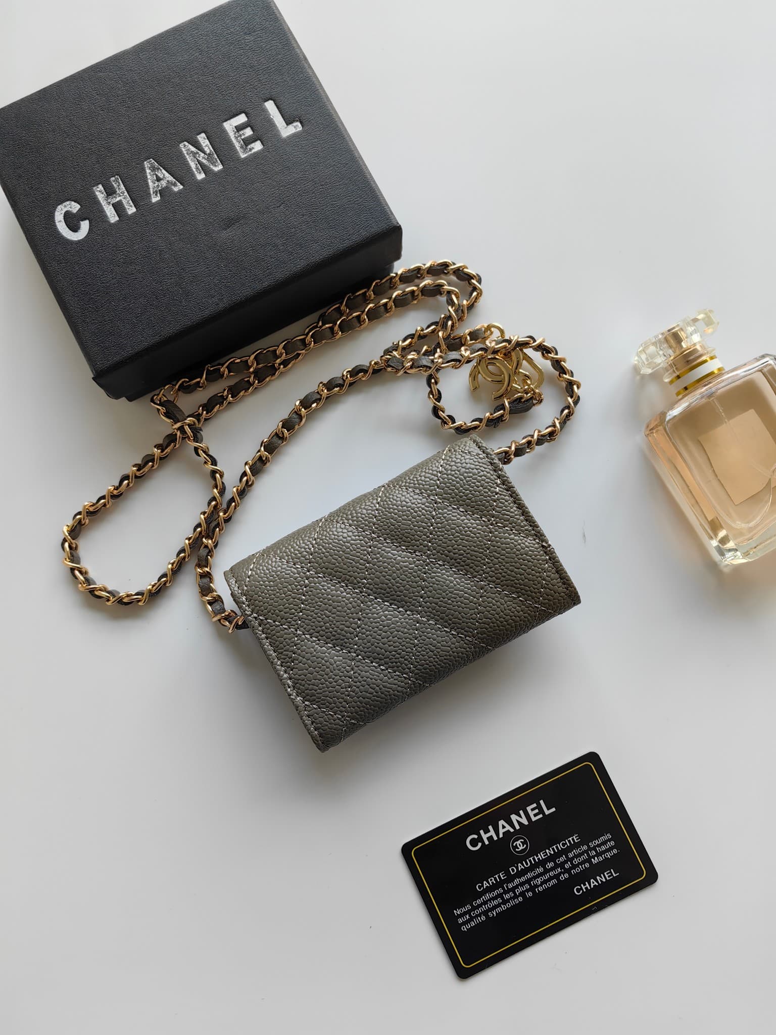 Chanel Wallet A8937