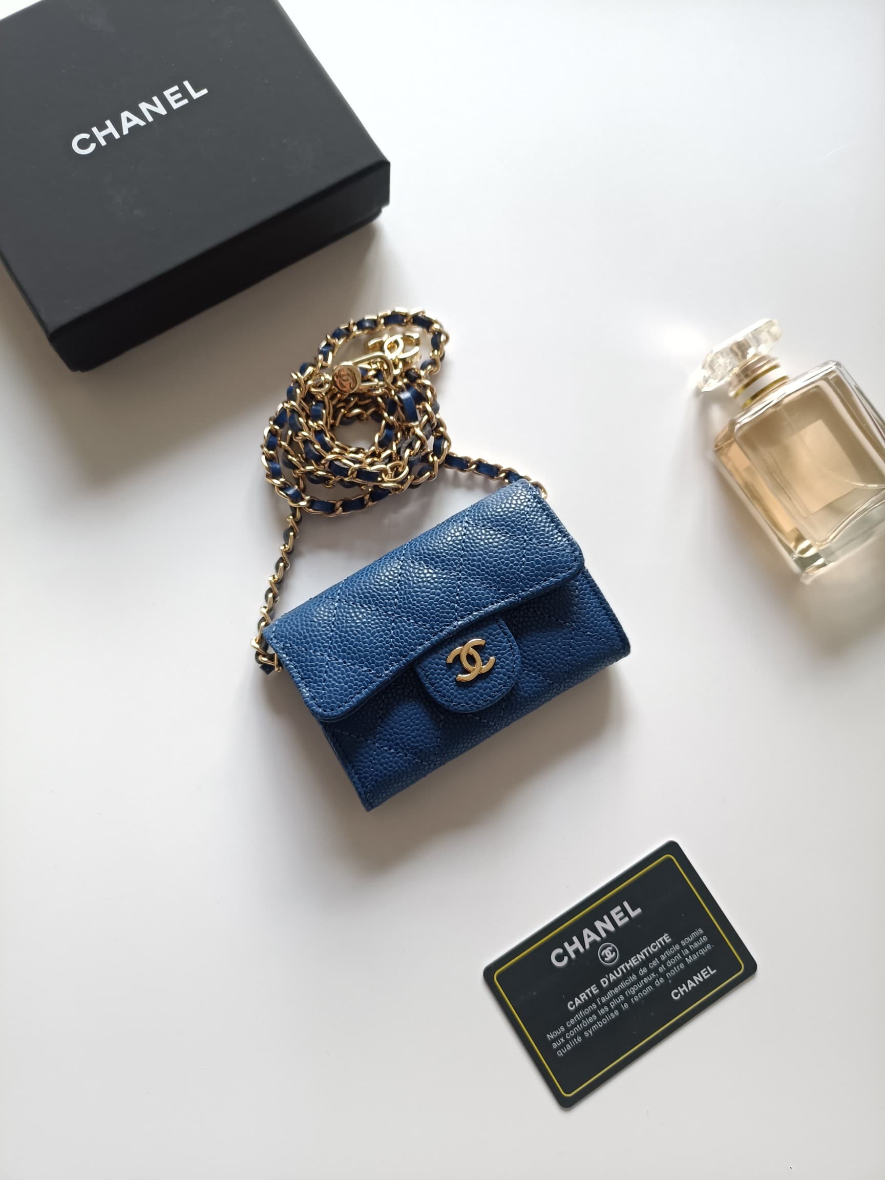 Chanel Wallet A8937