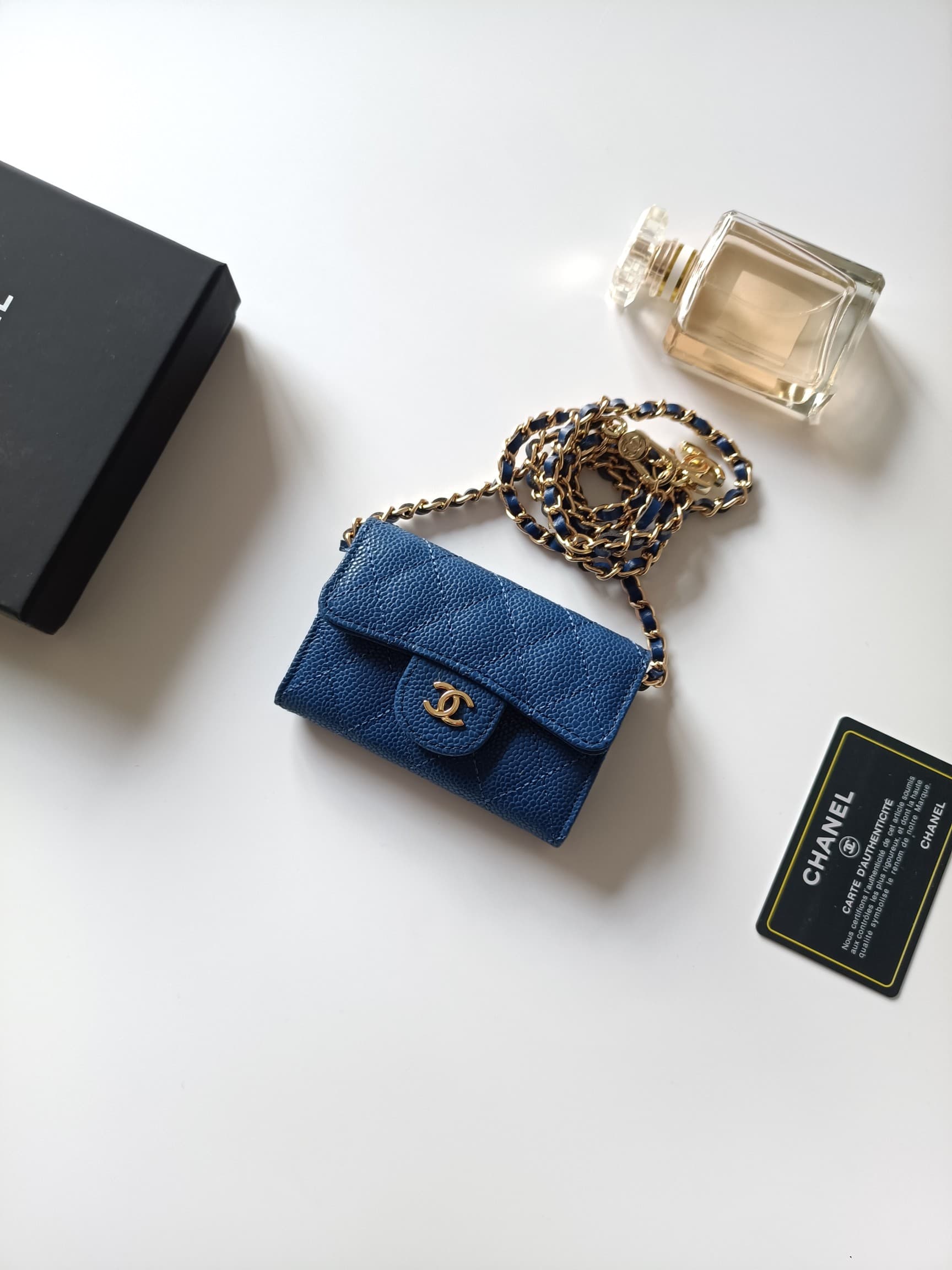 Chanel Wallet A8937