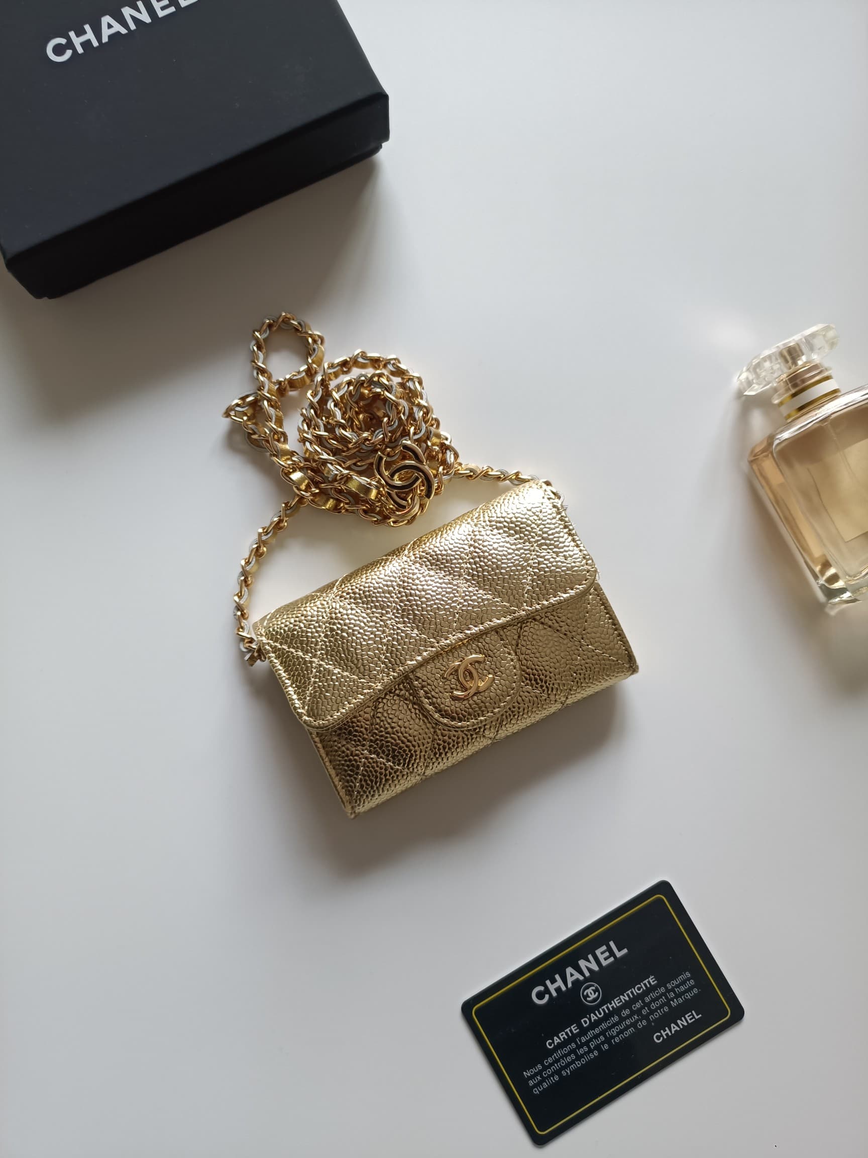 Chanel Wallet A8937