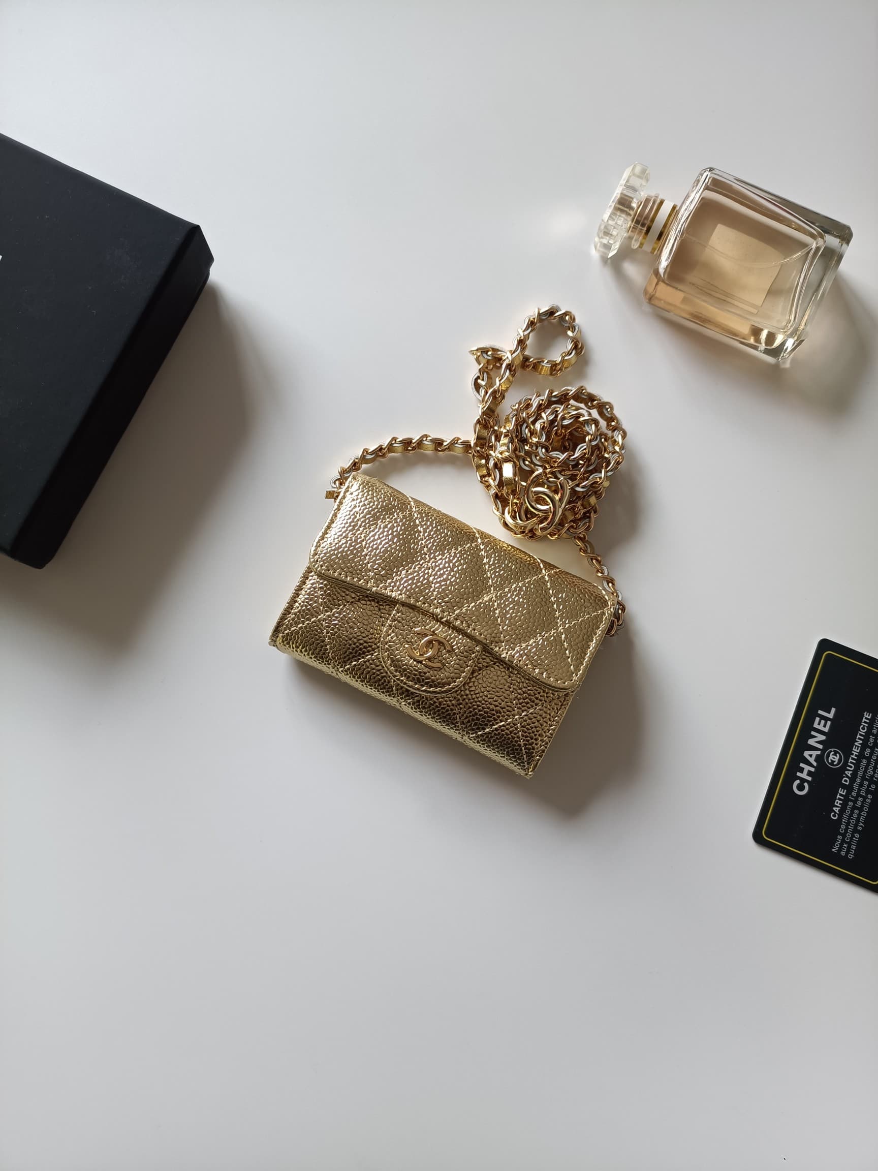 Chanel Wallet A8937