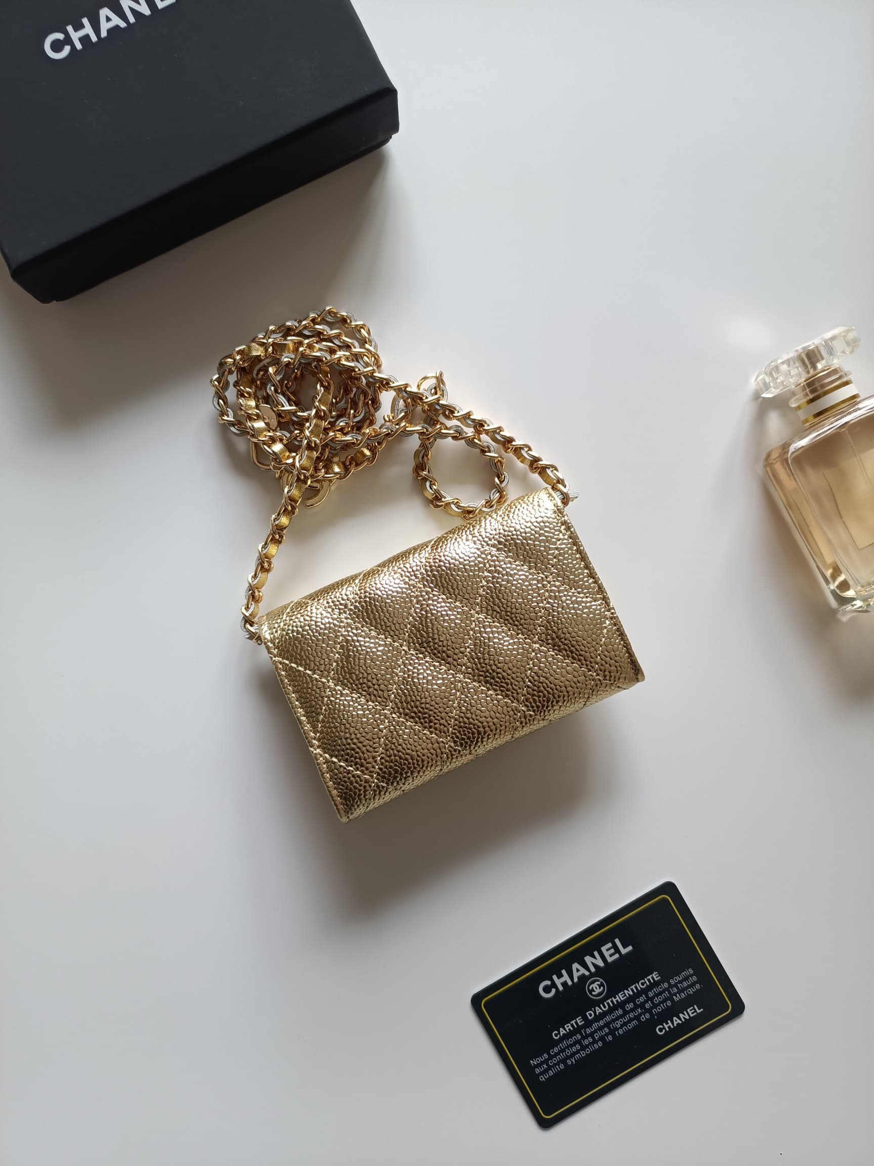 Chanel Wallet A8937