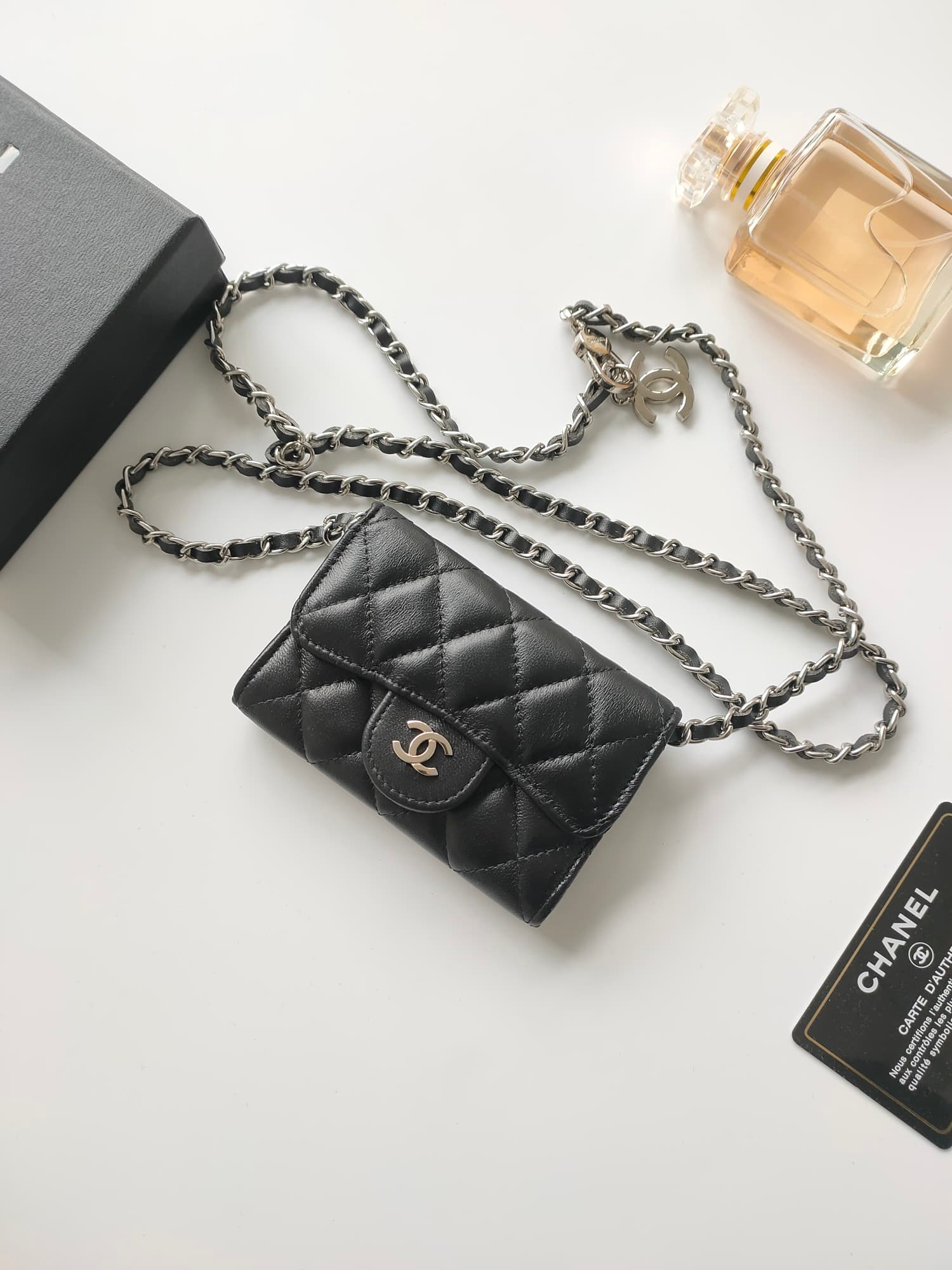 Chanel Wallet A8937