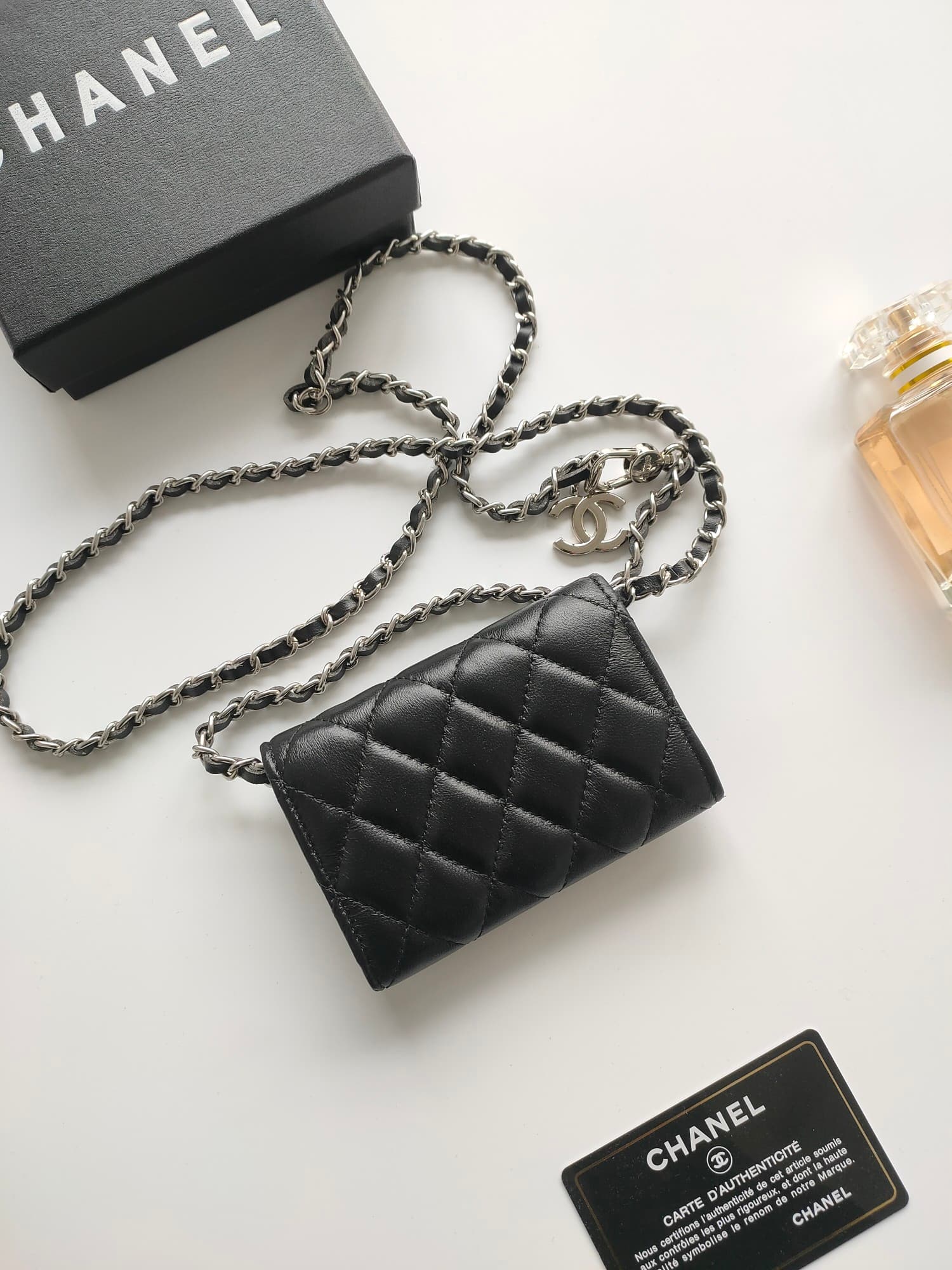 Chanel Wallet A8937